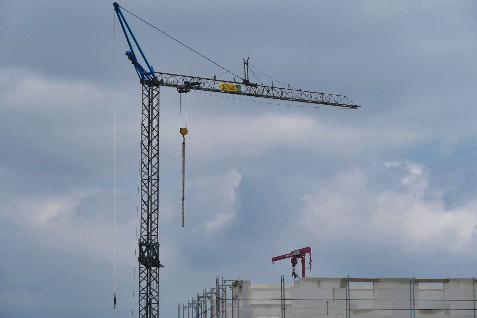 Panasonic Lumix DMC-FZ1000 sample photo. Baukran, crane, site photography