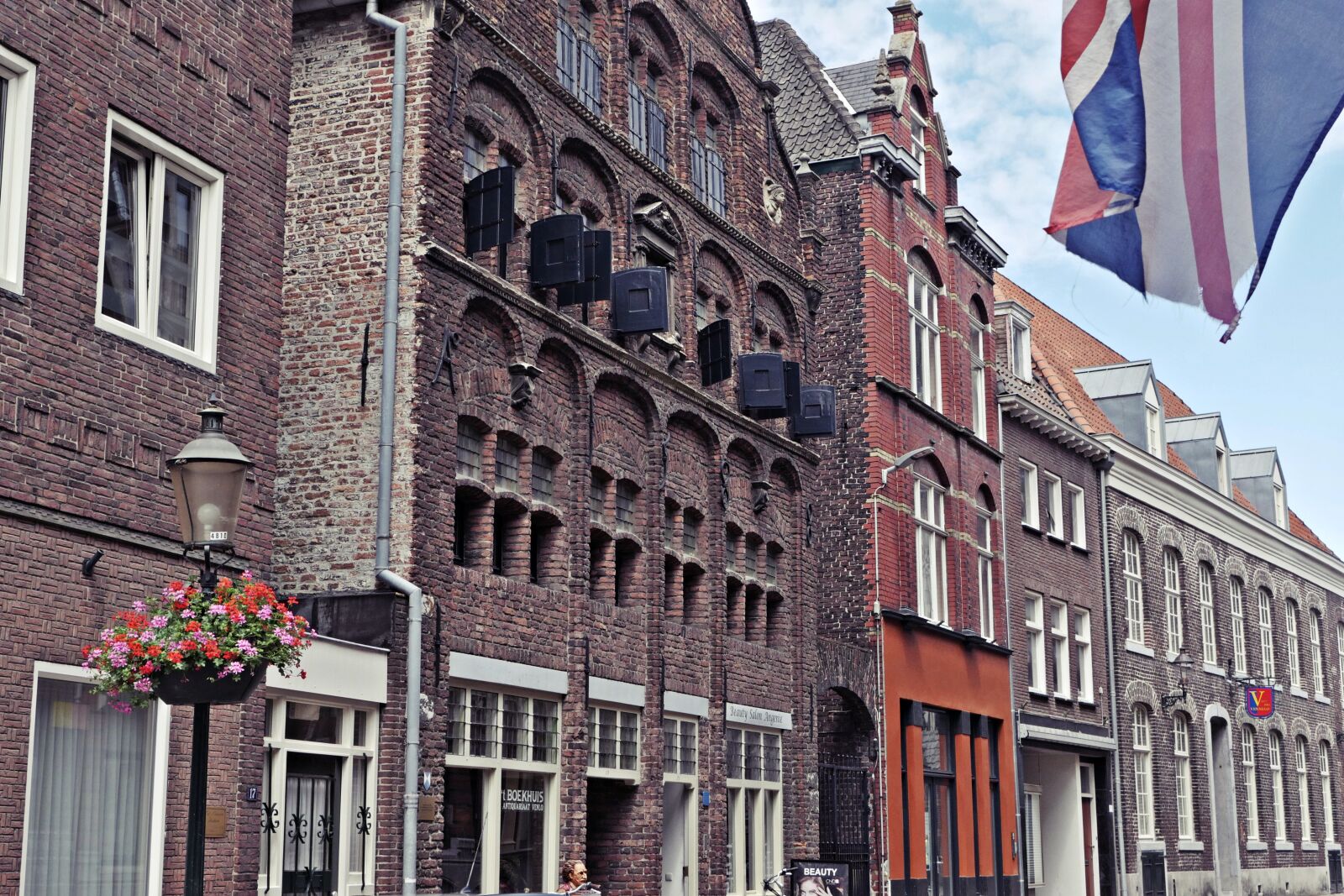 Panasonic Lumix DMC-GH4 sample photo. Venlo, netherlands, architecture photography