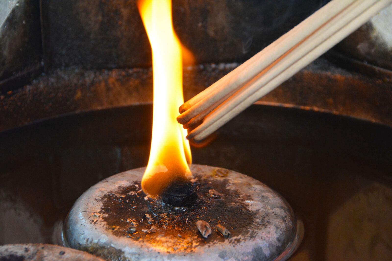 Nikon D5200 sample photo. Candle, flame, candlelight photography