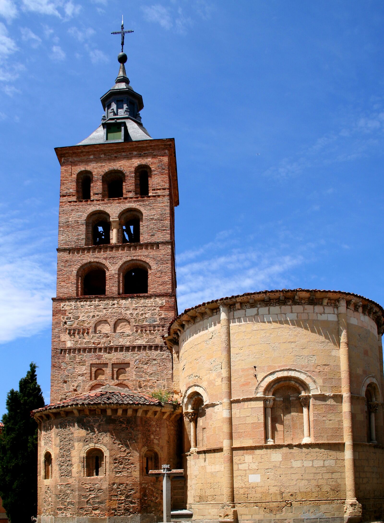 Canon EOS 350D (EOS Digital Rebel XT / EOS Kiss Digital N) sample photo. Segovia spain, bell tower photography