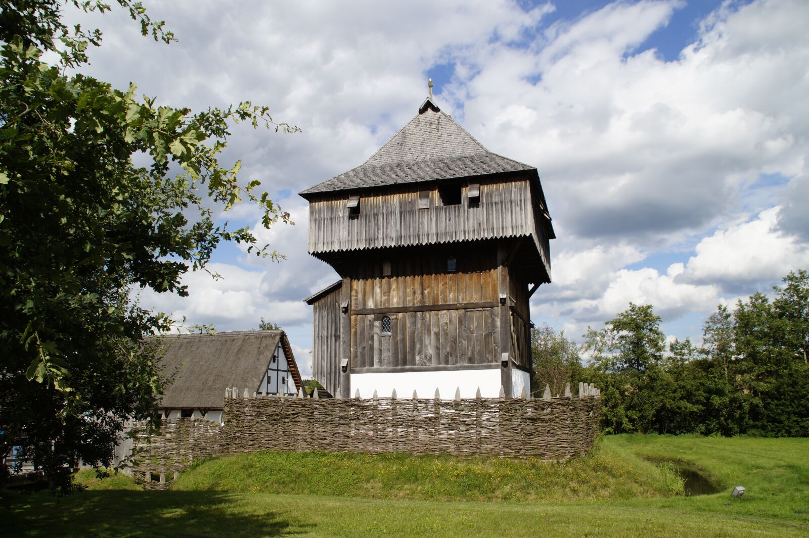 Sony SLT-A58 sample photo. Bach ritterburg, knight's castle photography