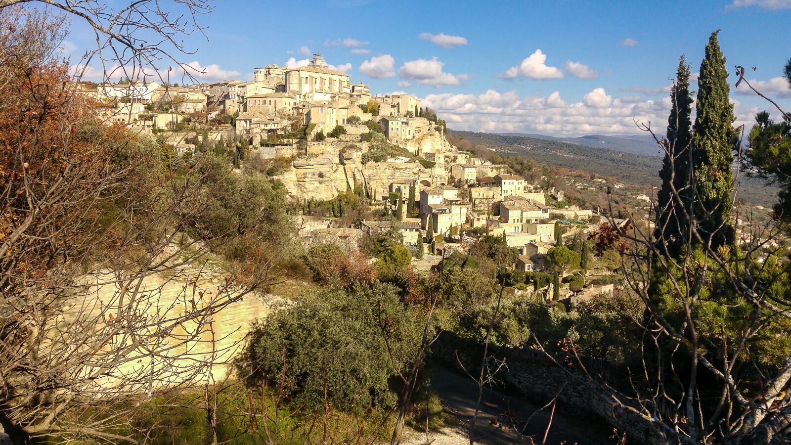 LG G4 sample photo. Luberon, gordes, village photography