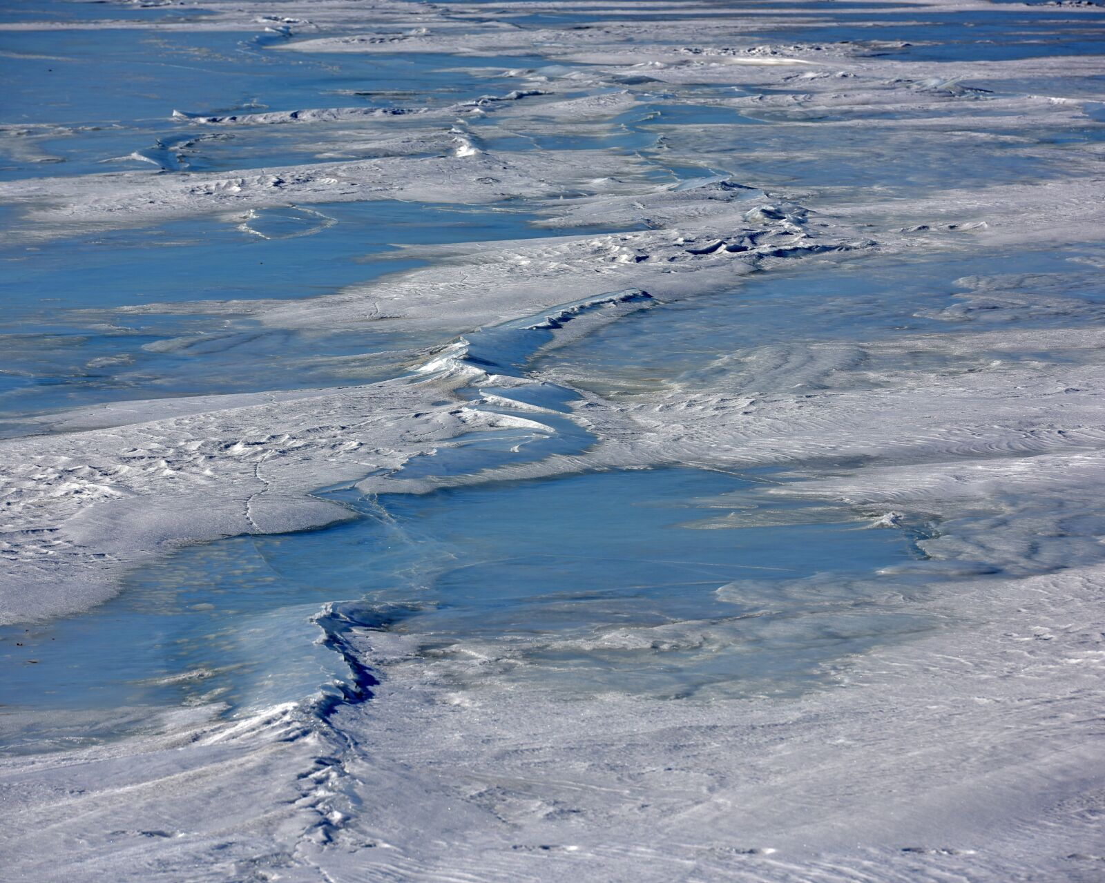 Nikon D810 sample photo. Winter, frozen river, ice photography