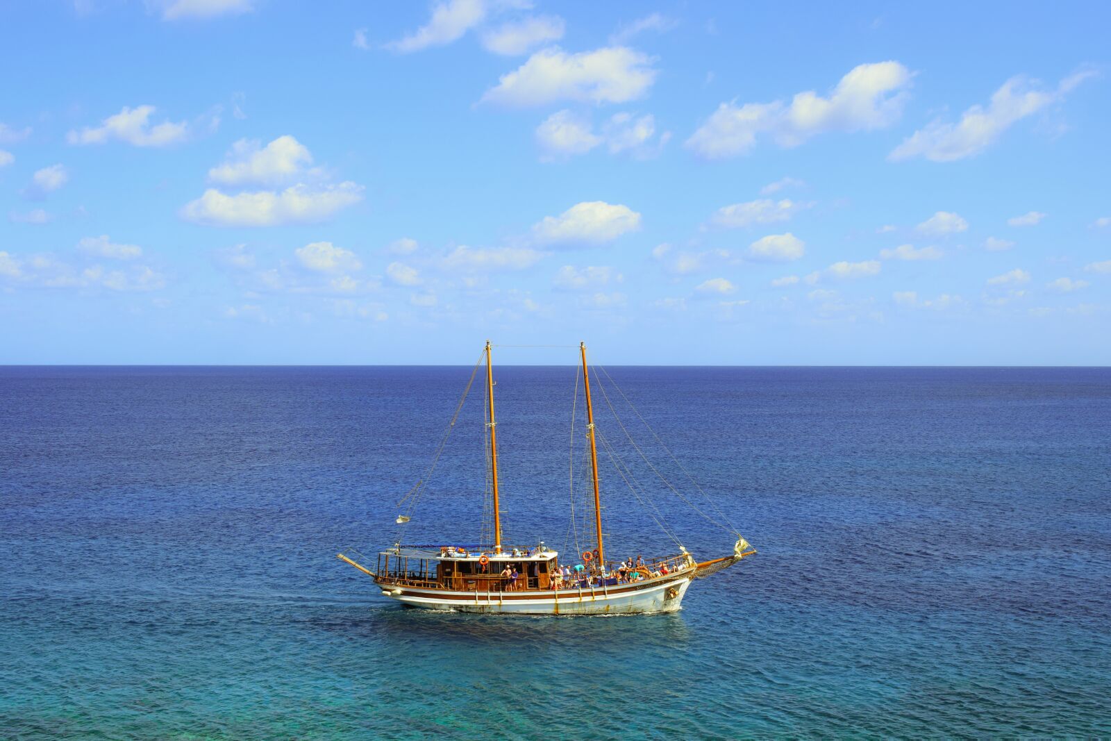 Nikon D3300 sample photo. Boat, cruise boat, traditional photography