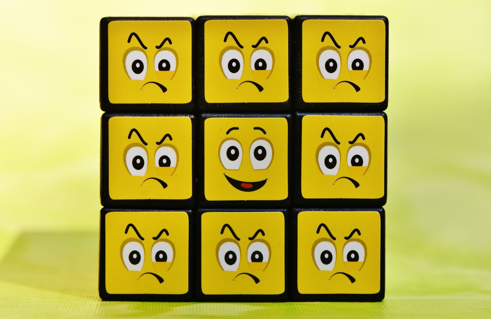 Nikon D7200 sample photo. Cube, smilies, one against photography