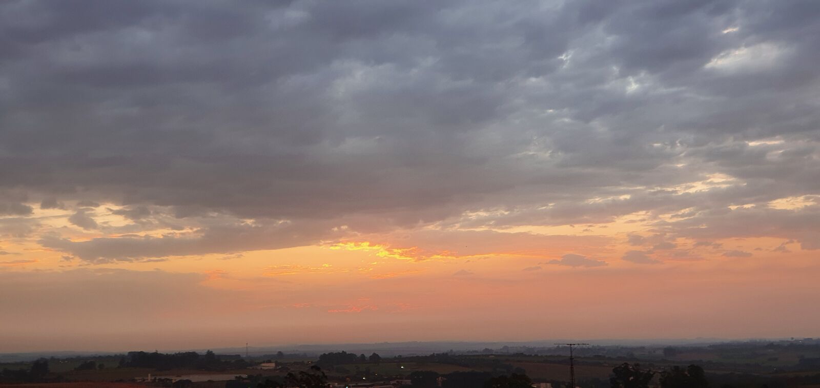 Samsung SM-G975F sample photo. Clouds, sky, sun photography