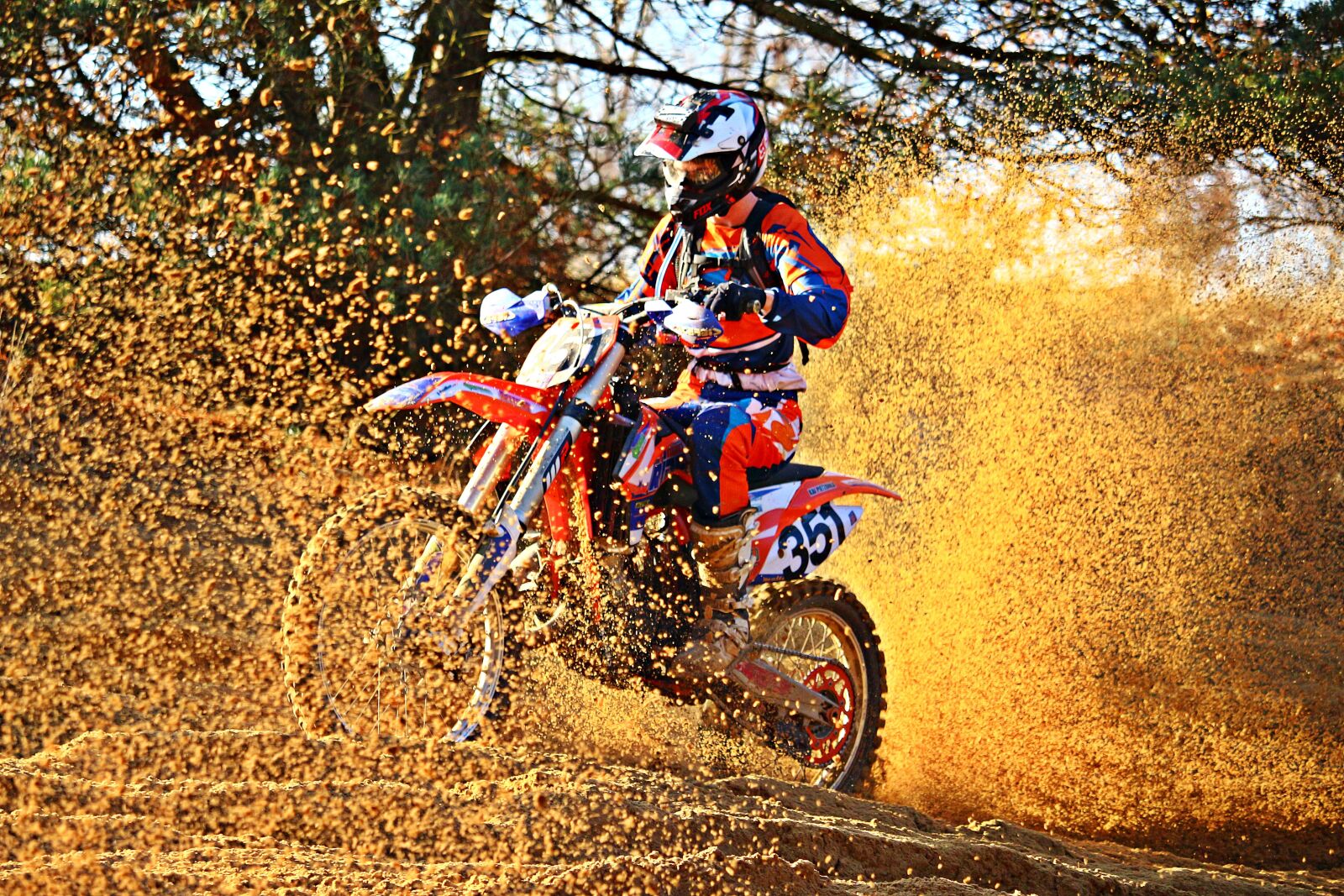 Canon EOS 100D (EOS Rebel SL1 / EOS Kiss X7) sample photo. Motocross, enduro, motorcycle photography