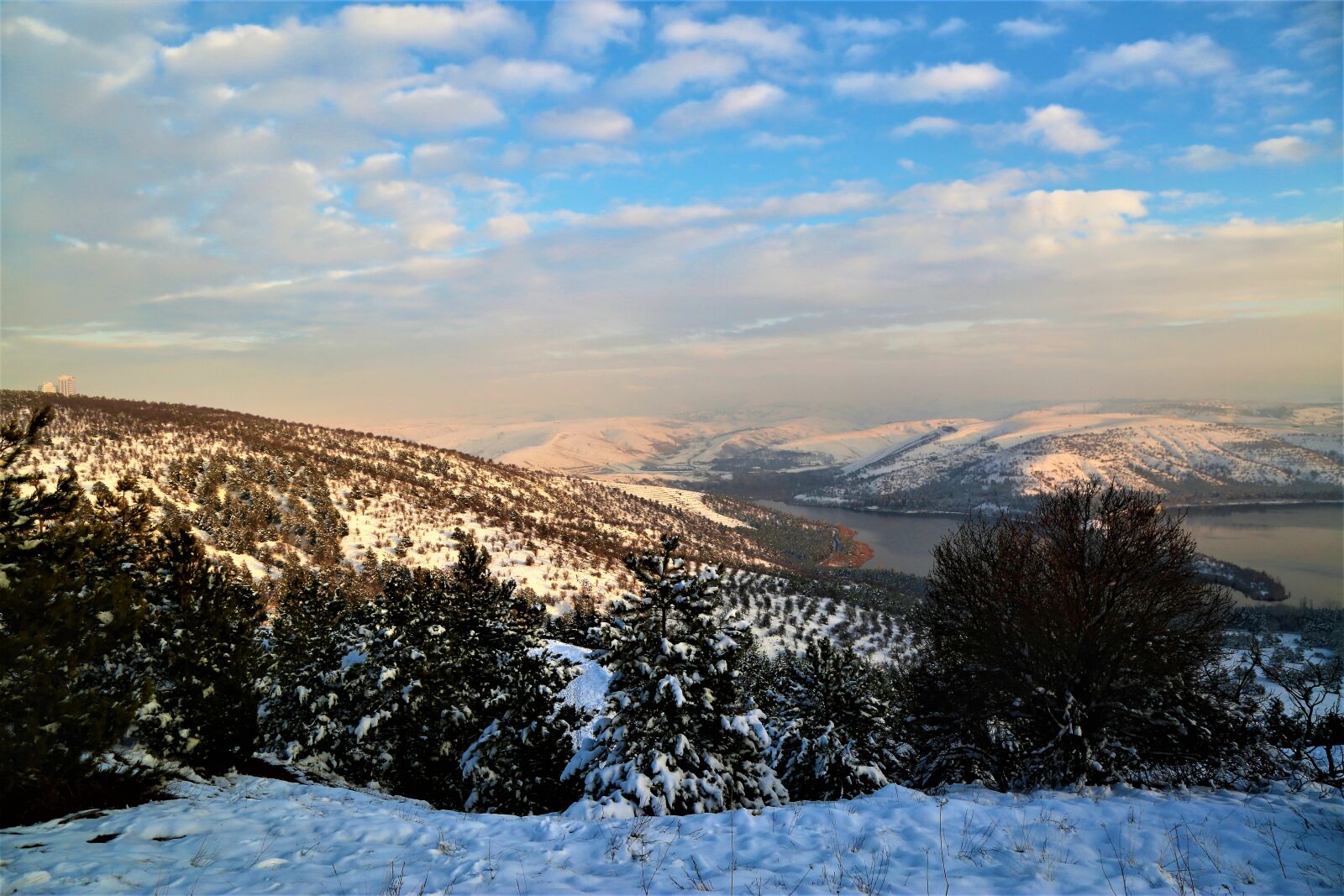 Canon EF 24-105mm F4L IS USM sample photo. Snow, winter, landscape photography