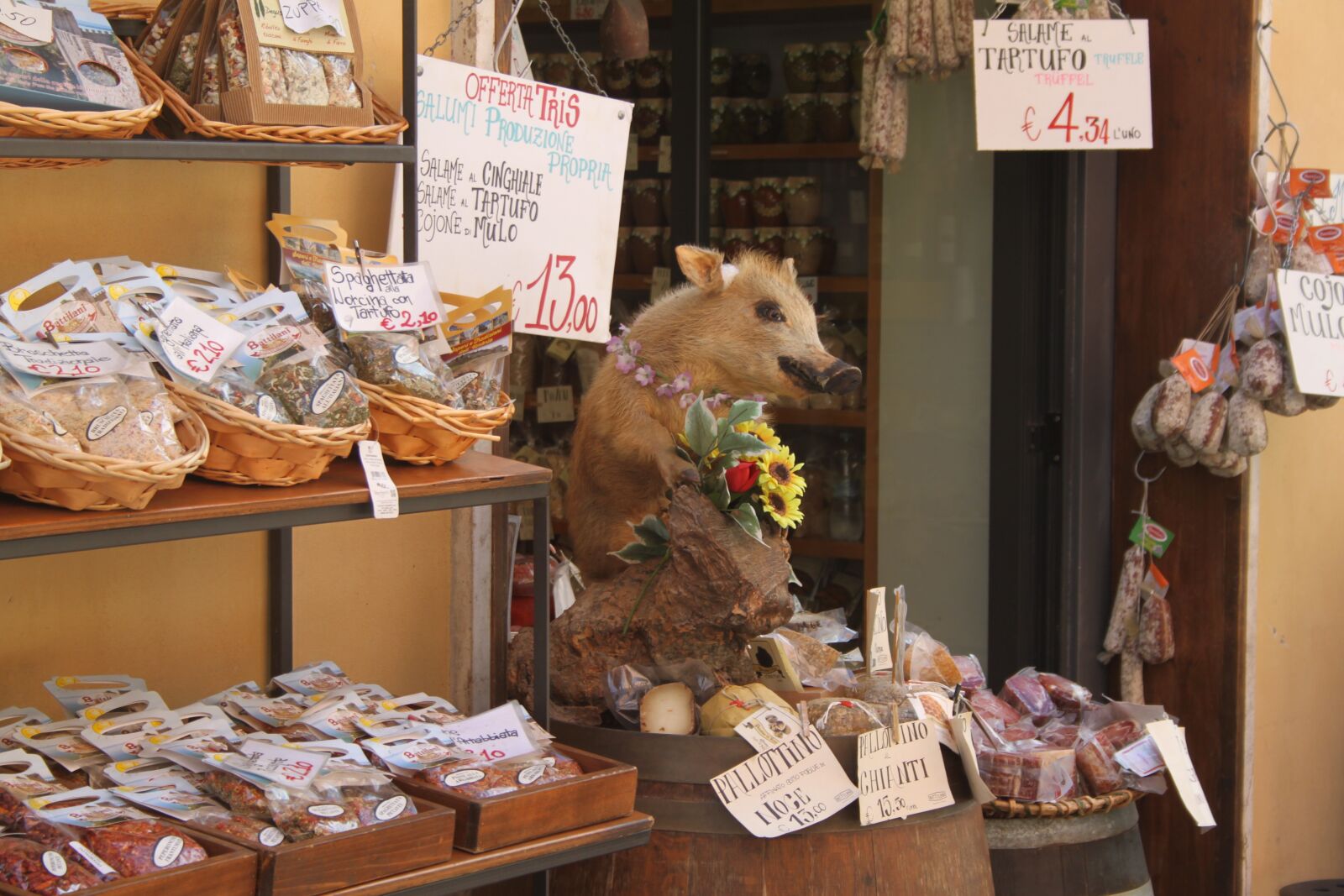 Canon EOS 500D (EOS Rebel T1i / EOS Kiss X3) sample photo. Italy, umbria, food photography