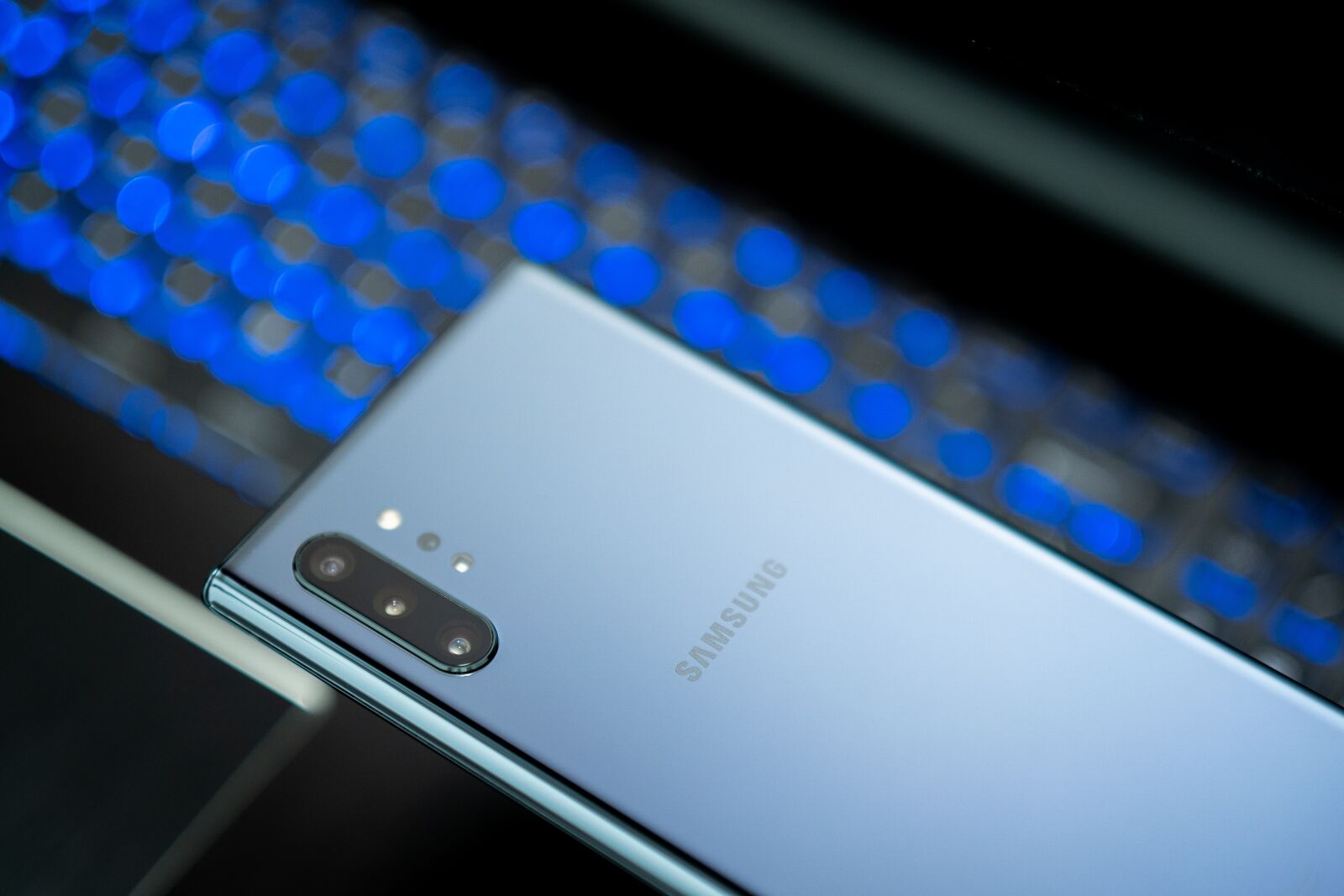 Sony a7 III + Sony Planar T* FE 50mm F1.4 ZA sample photo. Samsung, note10, phone photography