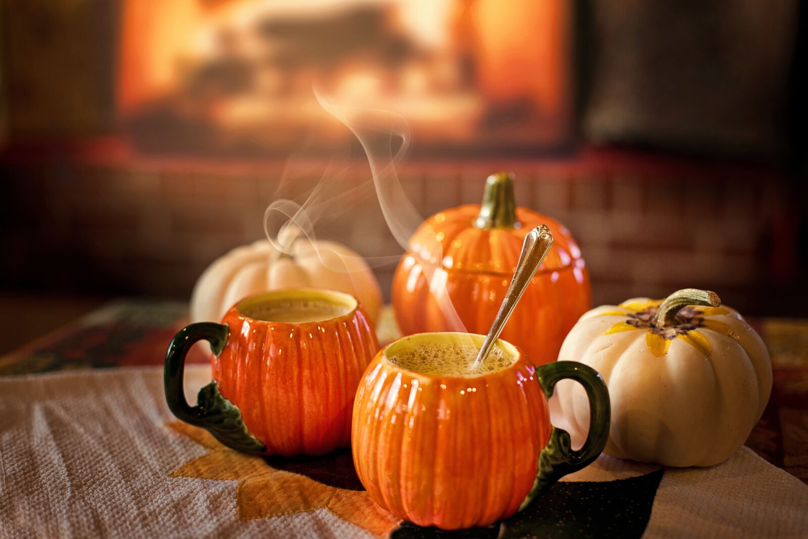 Canon EF 50mm F1.4 USM sample photo. Pumpkin spice latte, fall photography