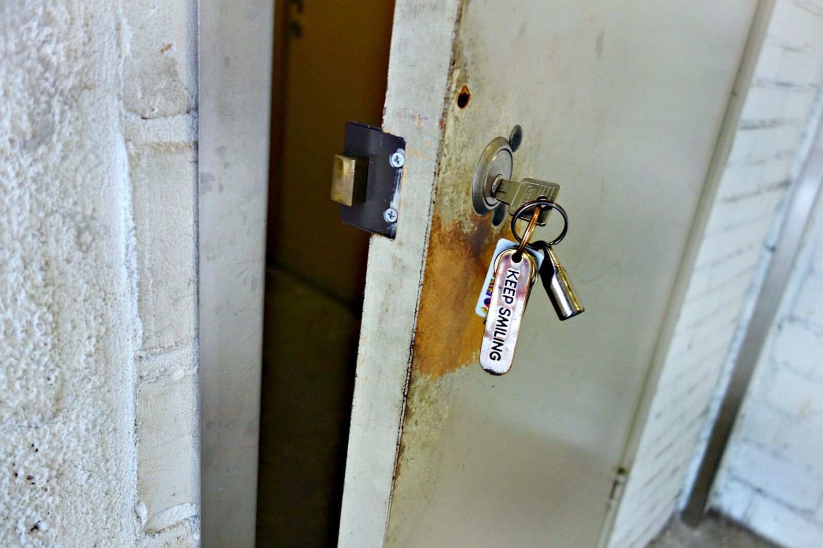 Sony Cyber-shot DSC-RX100 sample photo. Key, lock, door photography