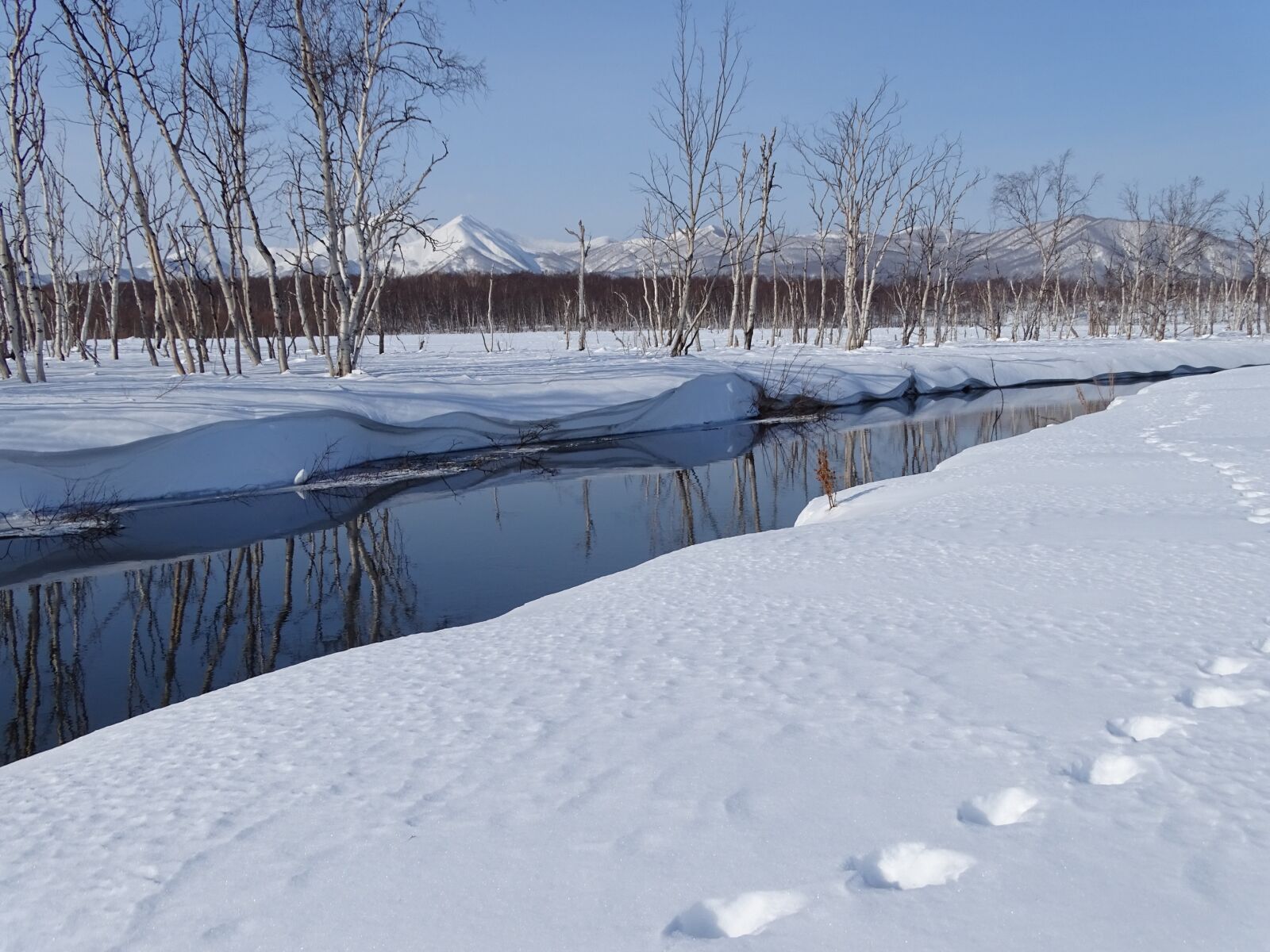 Sony DSC-HX400 sample photo. Winter, river, mountains photography