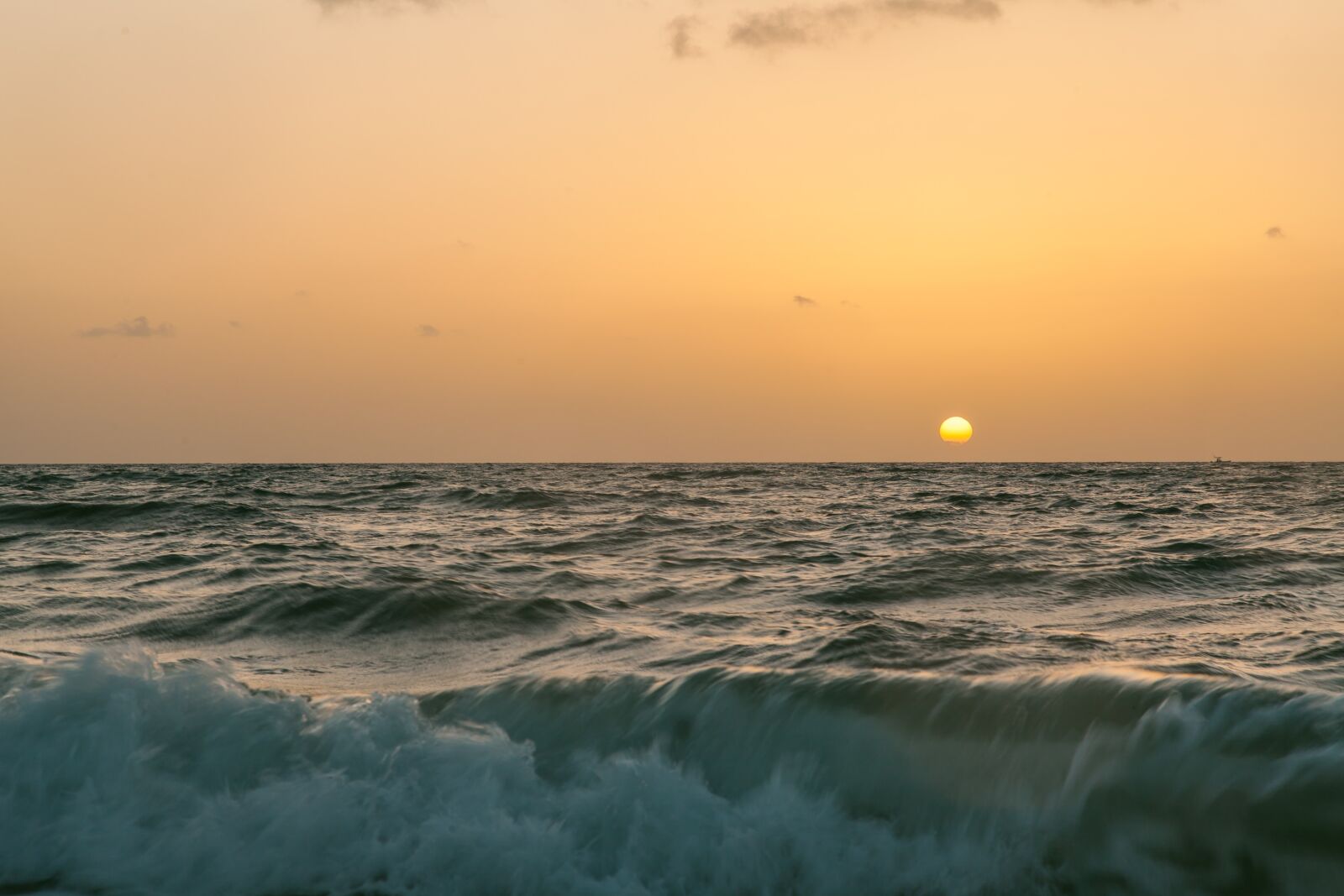 Canon EOS 5D Mark II sample photo. Sea, ocean, water photography