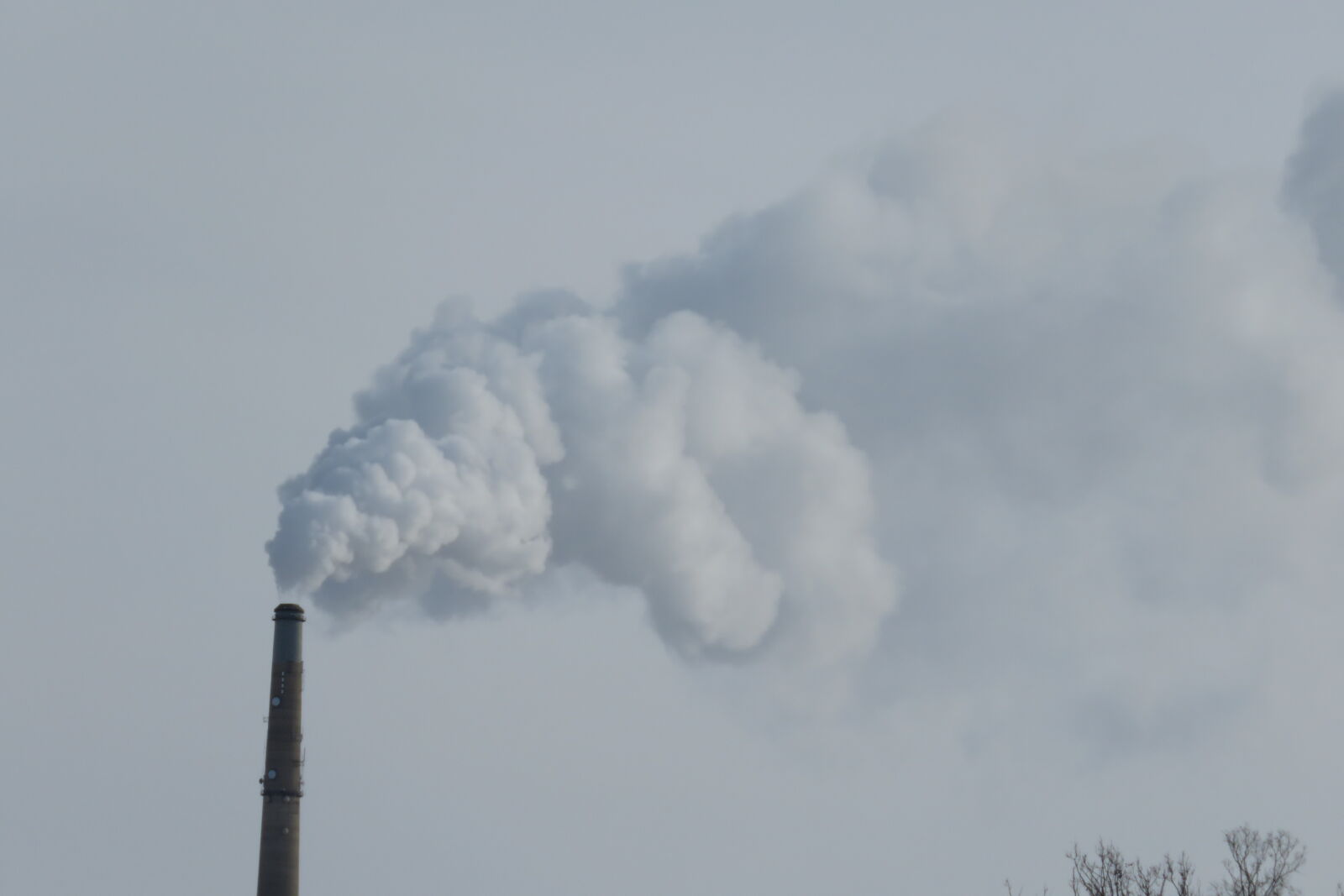 Canon PowerShot SX60 HS sample photo. Heavy, industry, smoke, stack photography