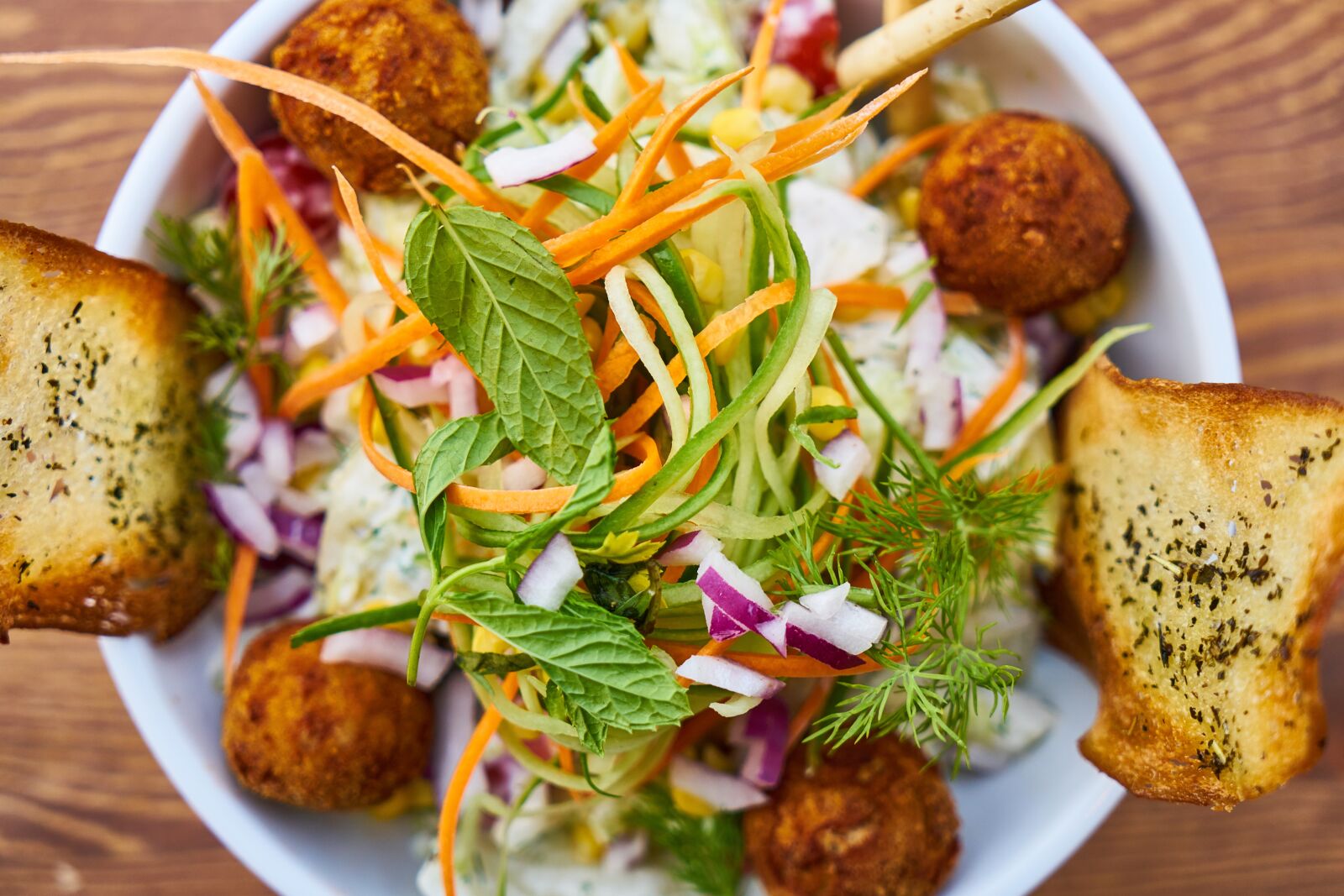 Sony a7R II sample photo. Salad, bread, diet photography