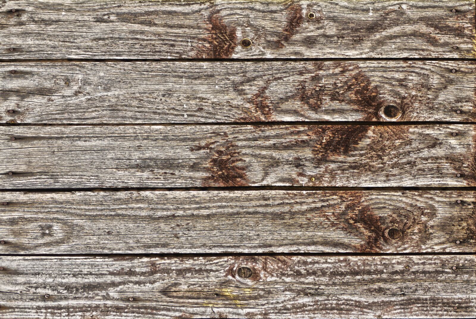 Panasonic Lumix DMC-FZ1000 sample photo. Boards, wooden boards, nailed photography