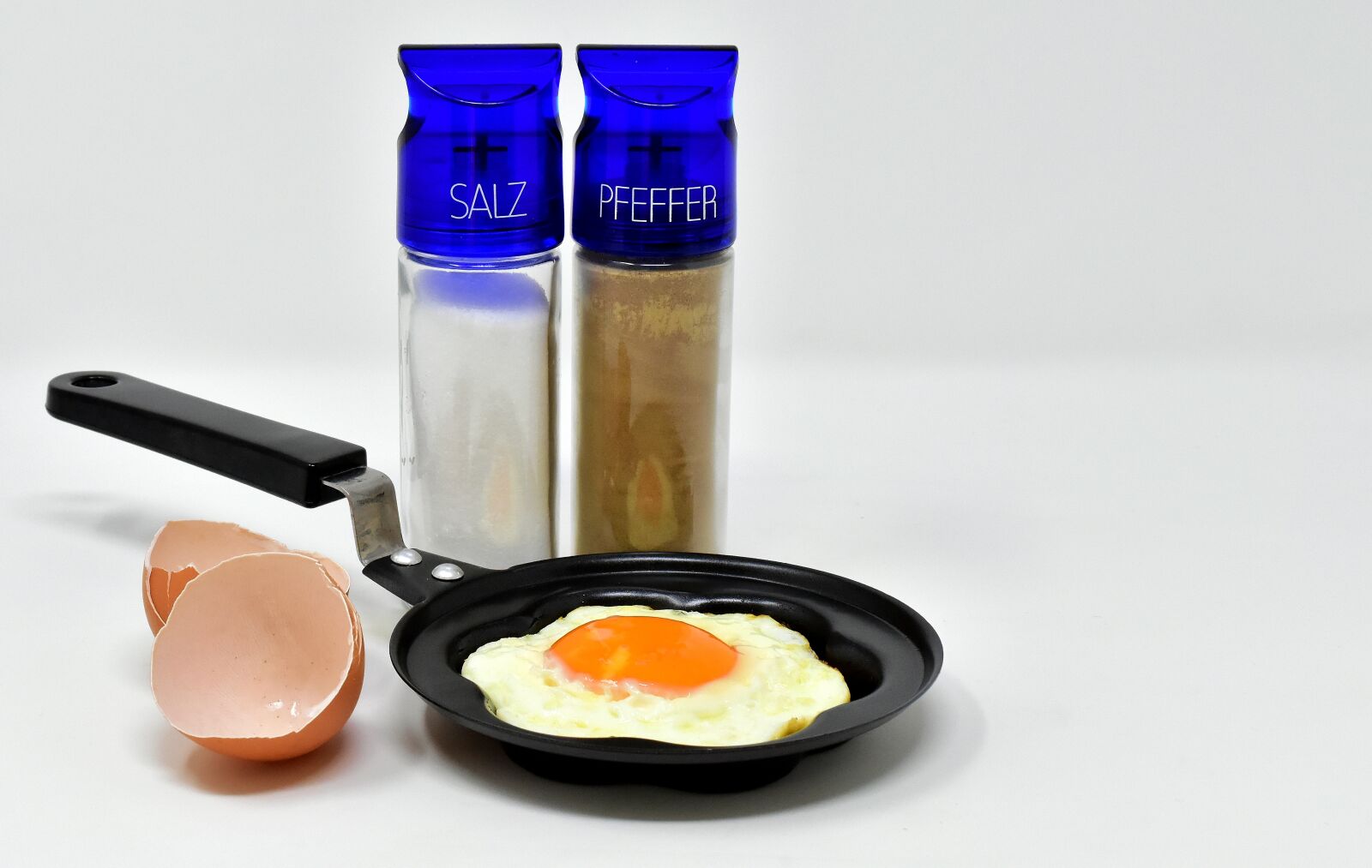 Nikon D7200 sample photo. Fried, pan, fried eggs photography
