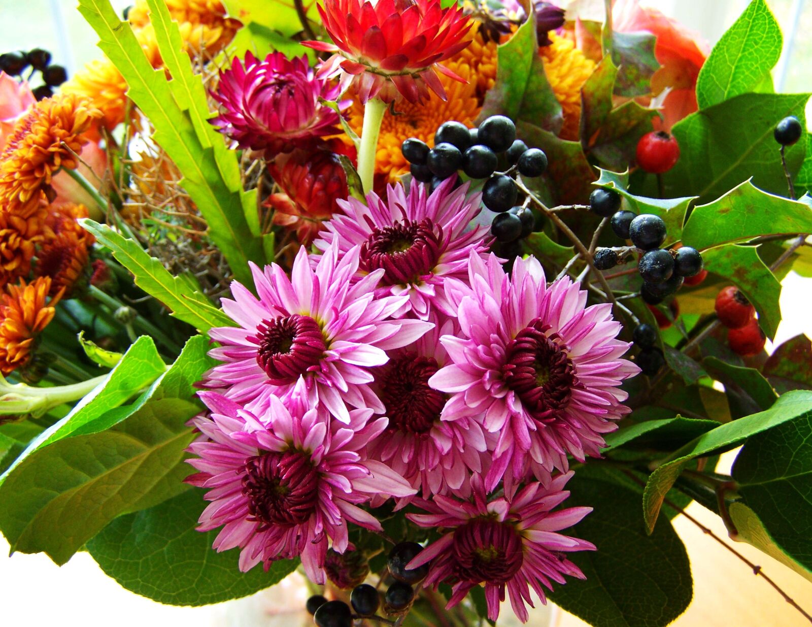 Kodak EASYSHARE ZD710 ZOOM DIGITAL CAMERA sample photo. Bunch of flowers, color photography