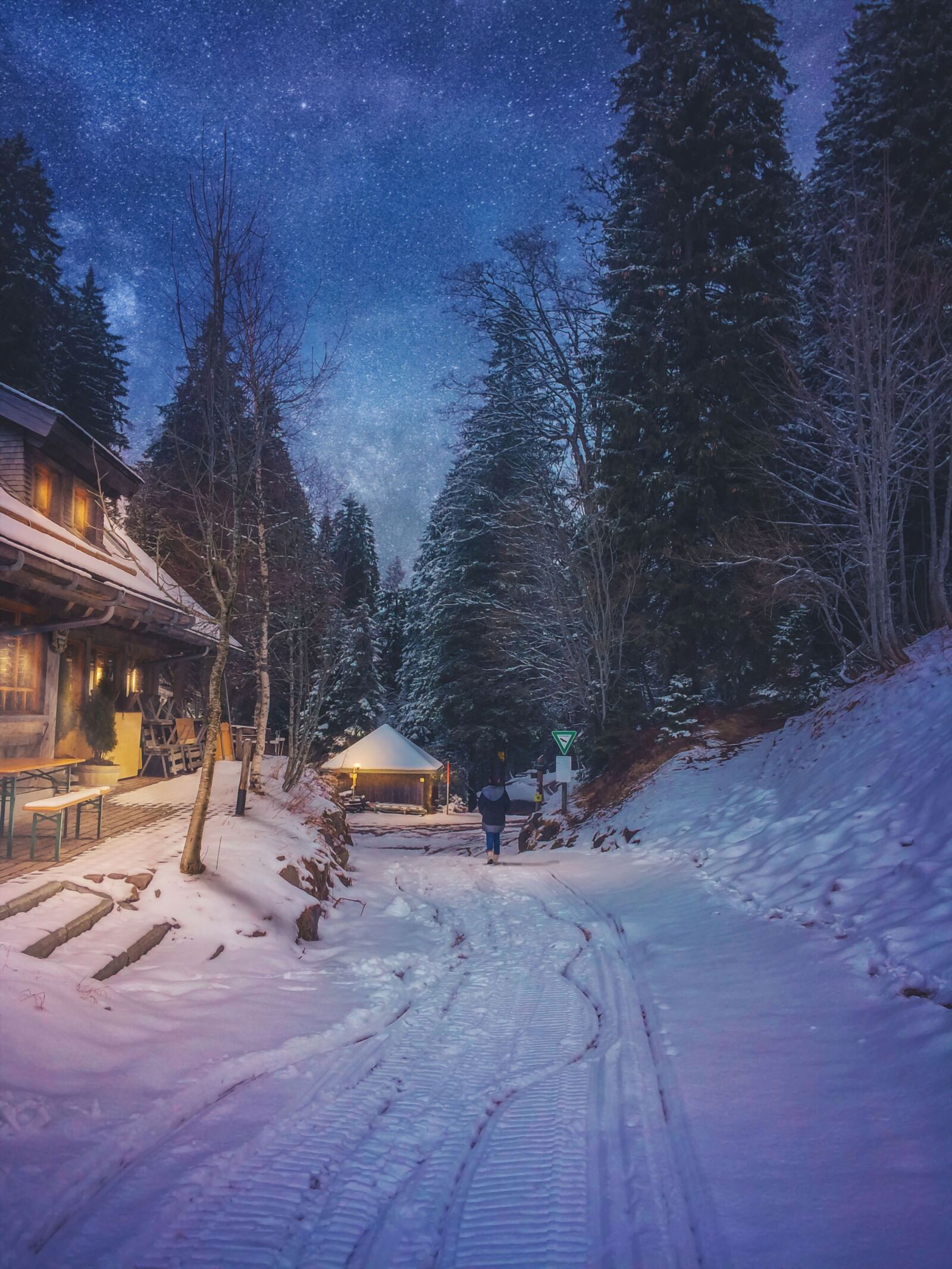 iPhone 5s back camera 4.15mm f/2.2 sample photo. Snow, night, germany photography