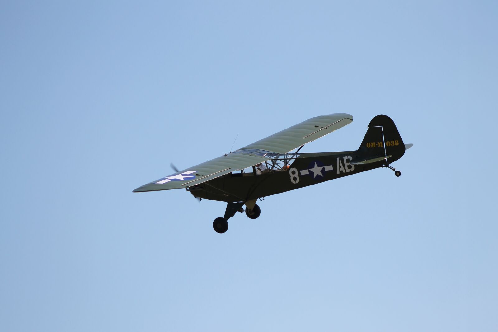 Canon EF 75-300mm f/4-5.6 sample photo. Flugshow, aerobatics, flying photography