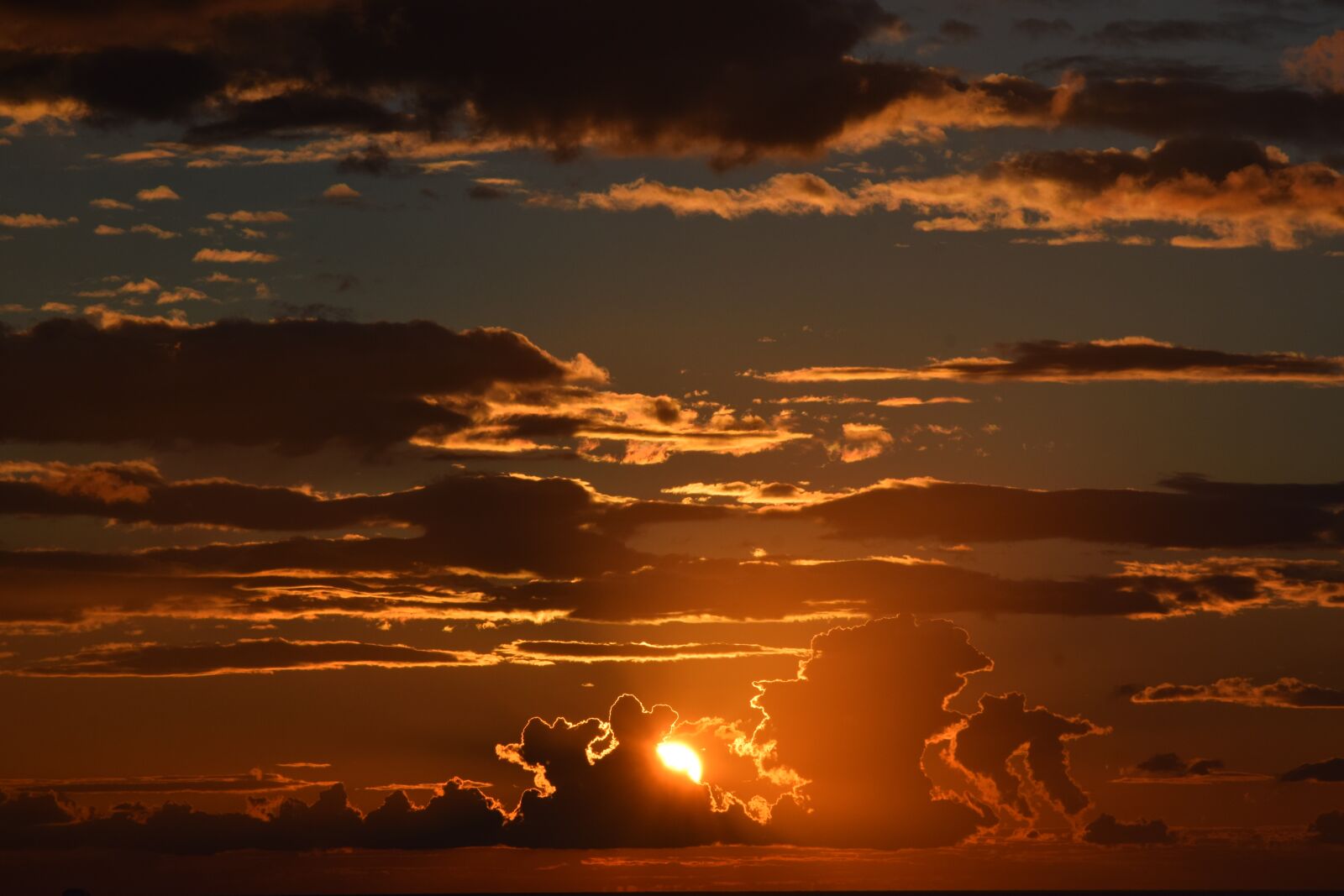 Nikon D3300 sample photo. Sunset sun clouds this photography