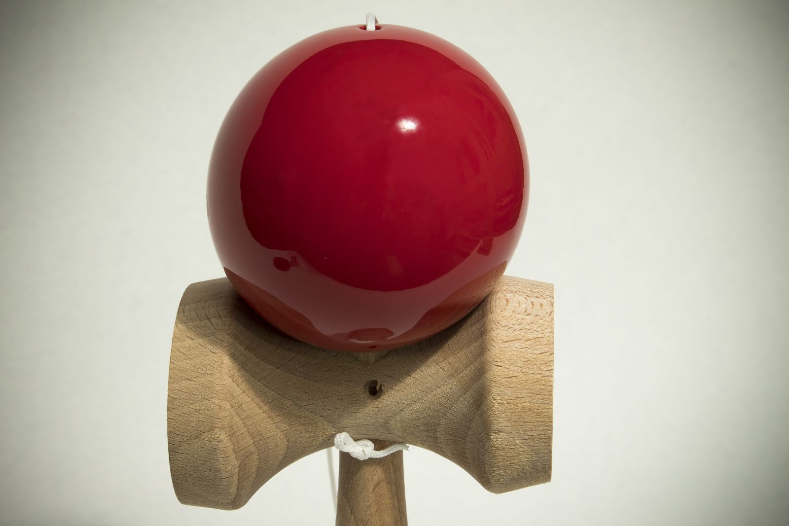 Canon EOS 1300D (EOS Rebel T6 / EOS Kiss X80) sample photo. Kendama, play, skill photography