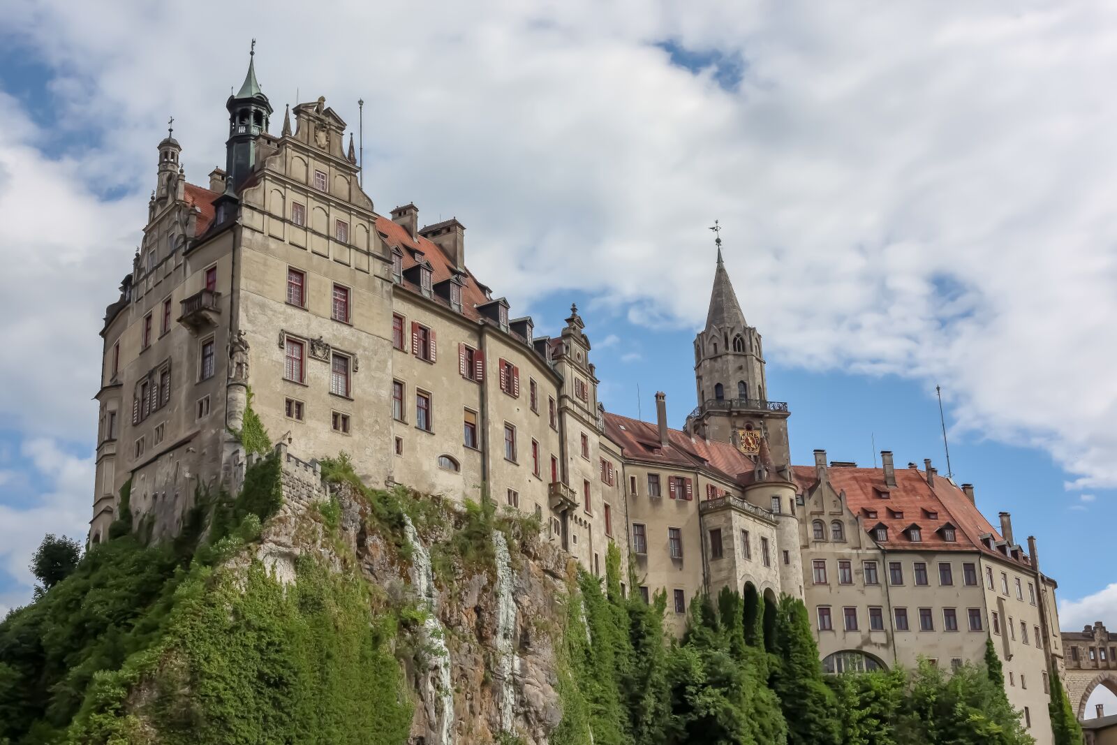 Canon EF 50mm F1.8 II sample photo. Fairy tale castle sigmaringen photography
