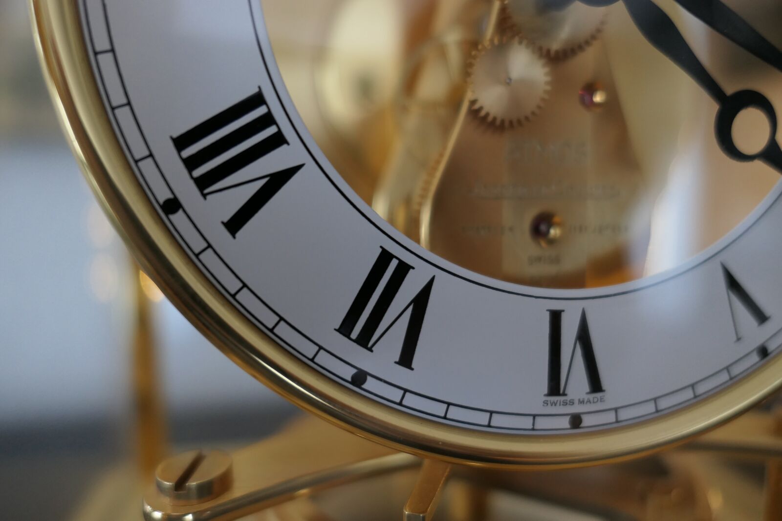 Panasonic Lumix DMC-LX10 (Lumix DMC-LX15) sample photo. Clock, movement, pointer photography