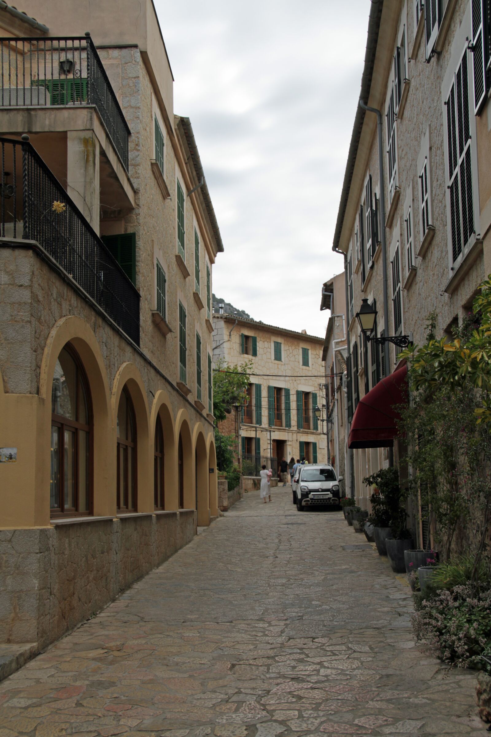 Canon EOS 7D sample photo. Mallorca, town, architecture photography