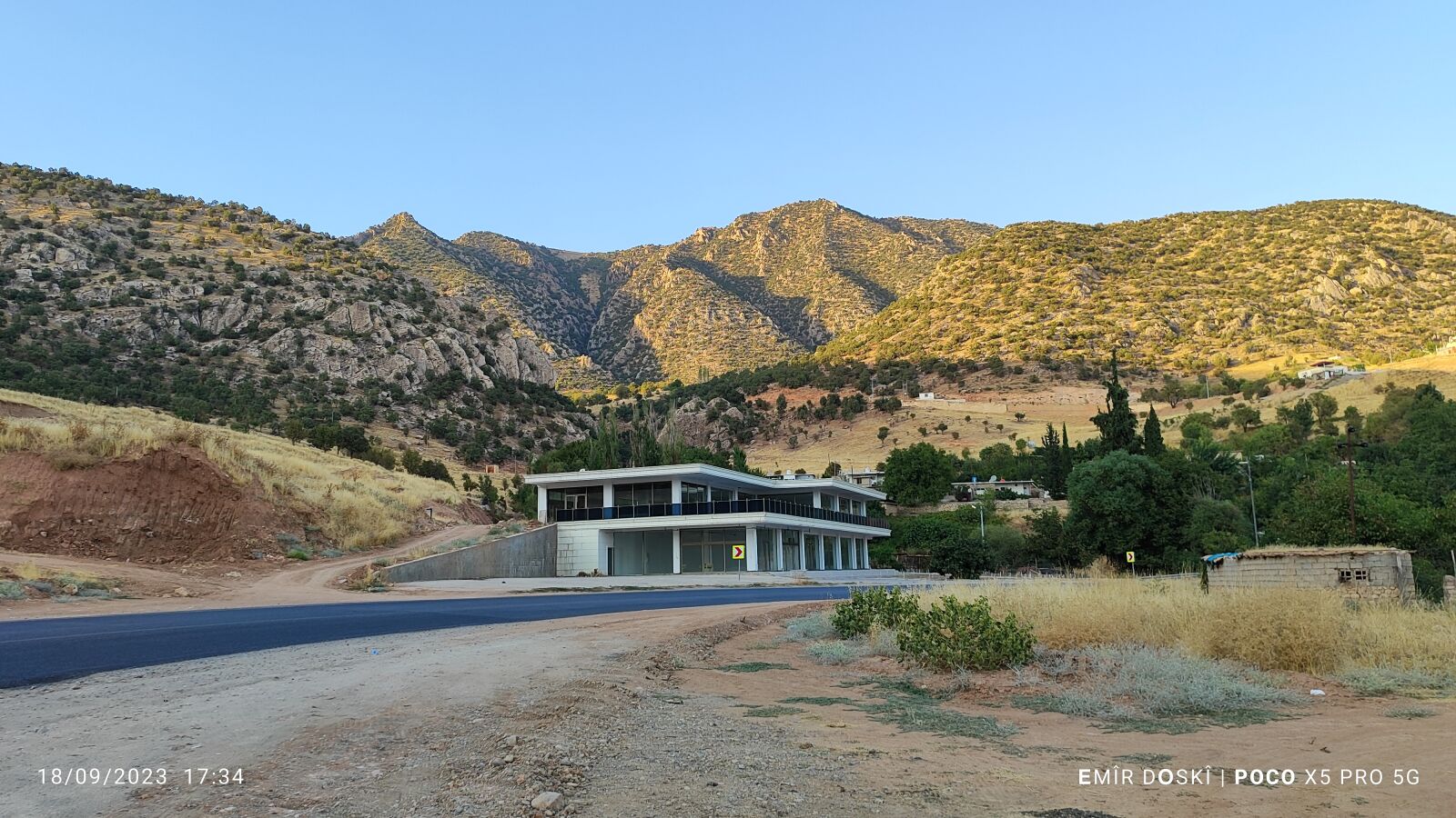 Xiaomi 22101320G sample photo. بێبادێ ئامێدیێ photography