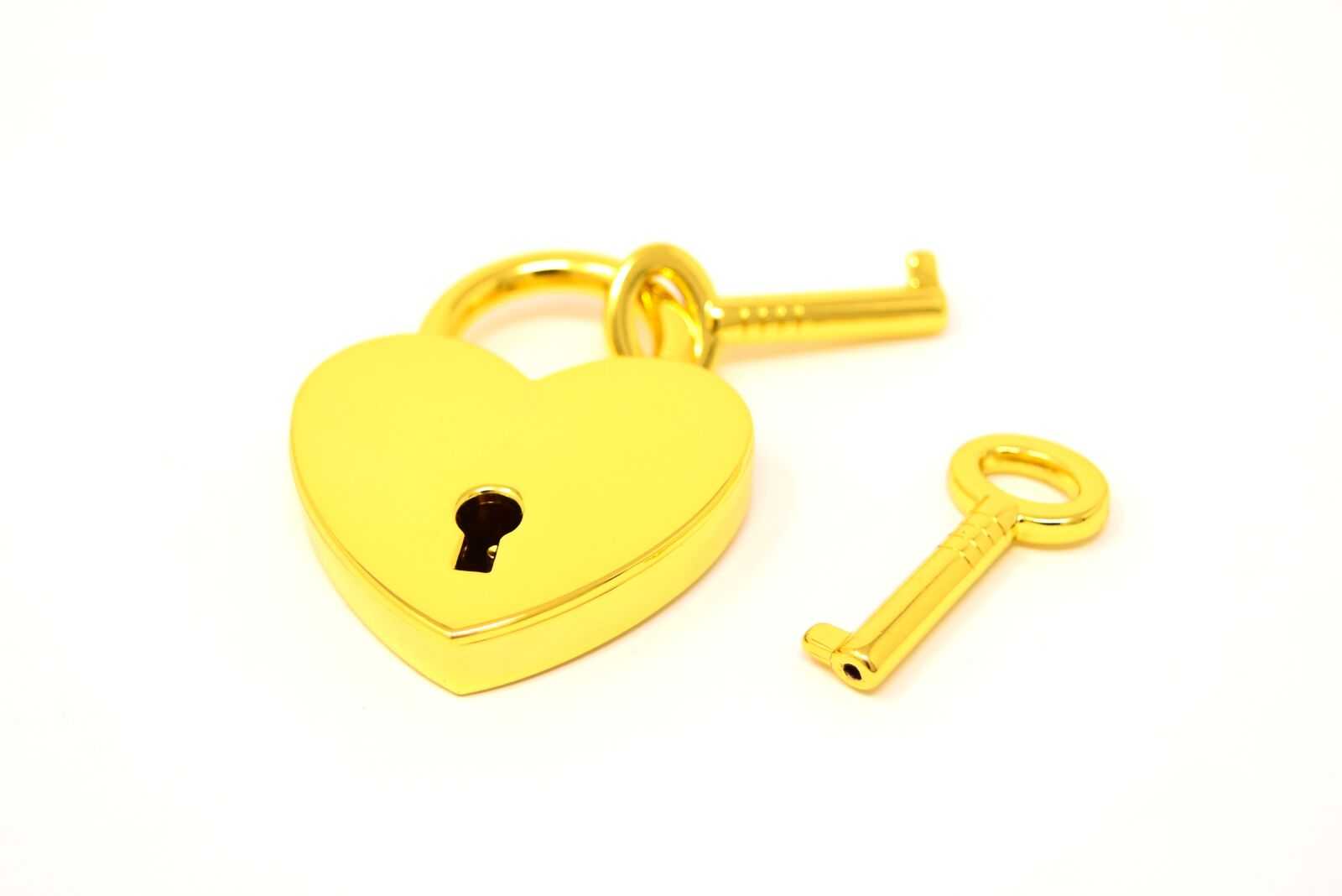 Nikon D7200 sample photo. Key to the heart photography