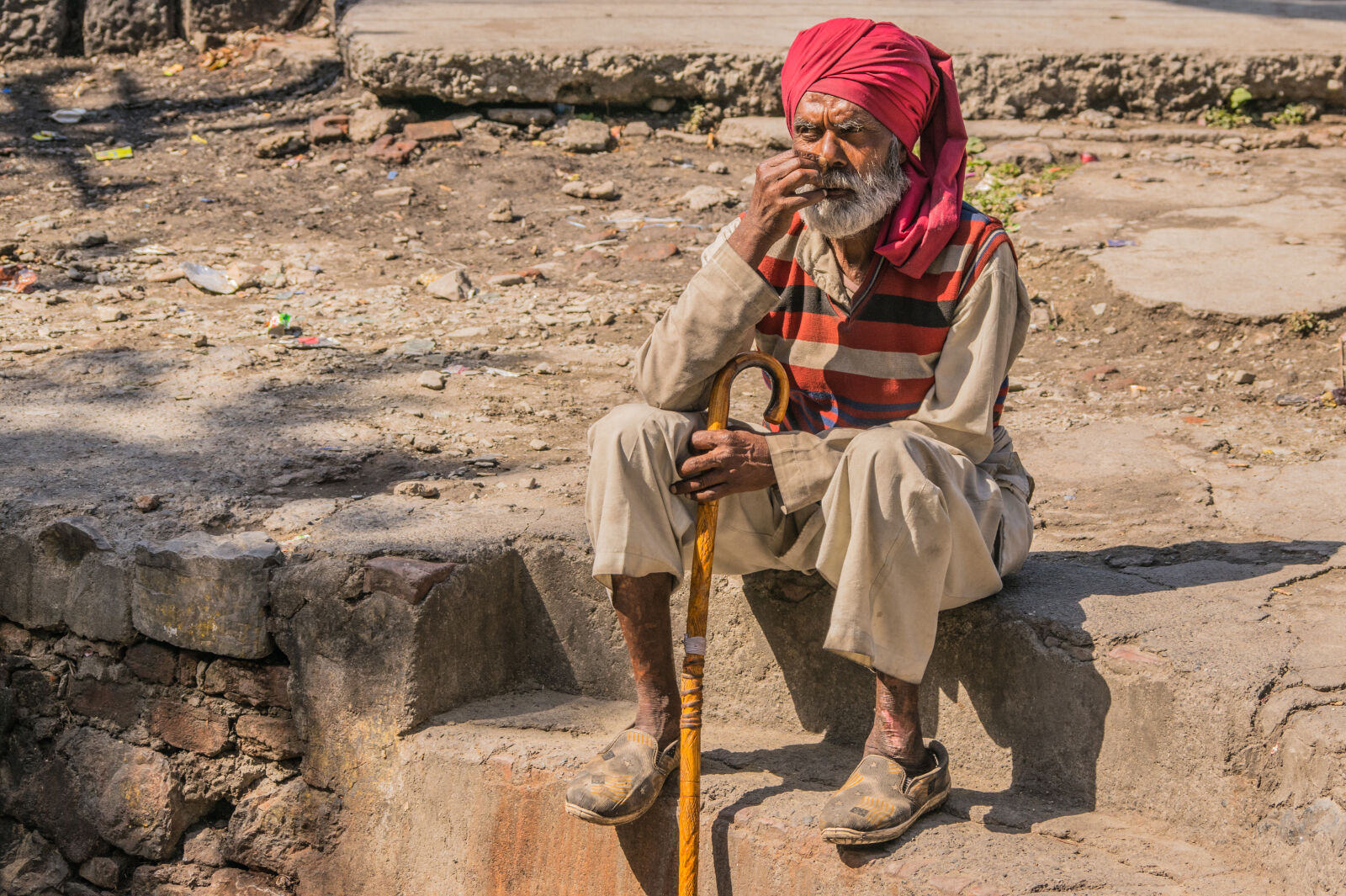 Nikon D3300 + Nikon AF-S DX Nikkor 55-200mm F4-5.6G VR II sample photo. India, indian, man, old photography