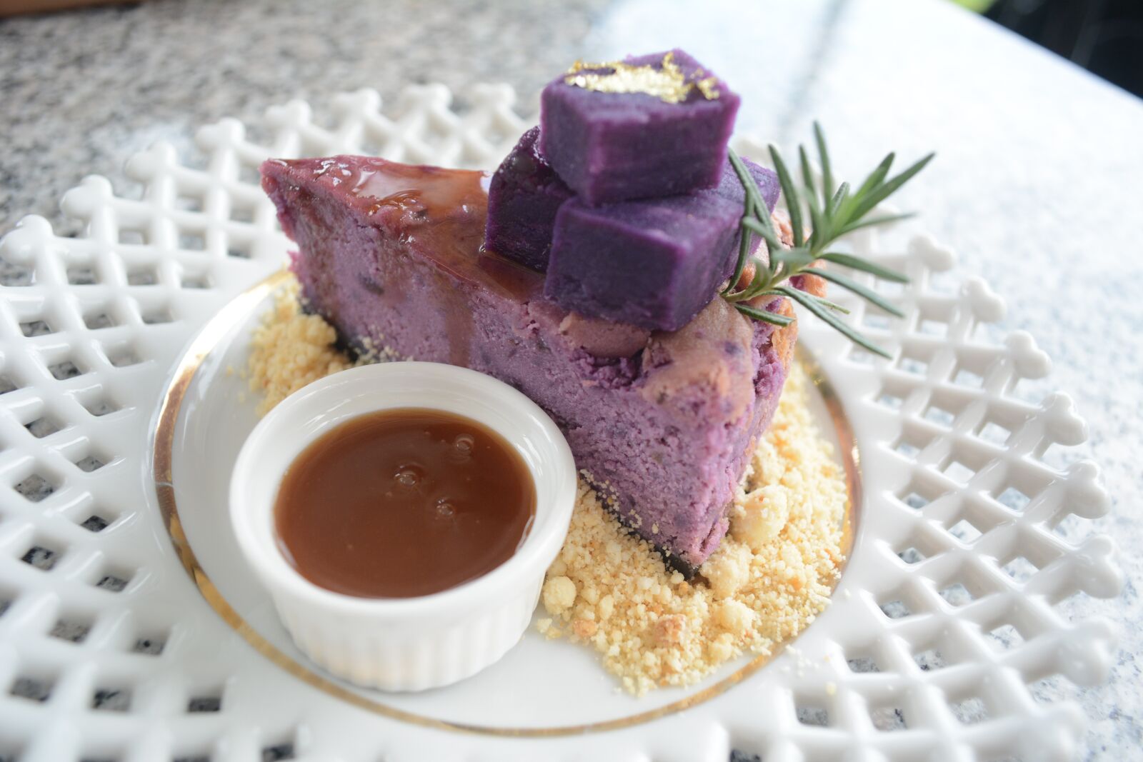Nikon D5200 sample photo. Cake, purple, food photography