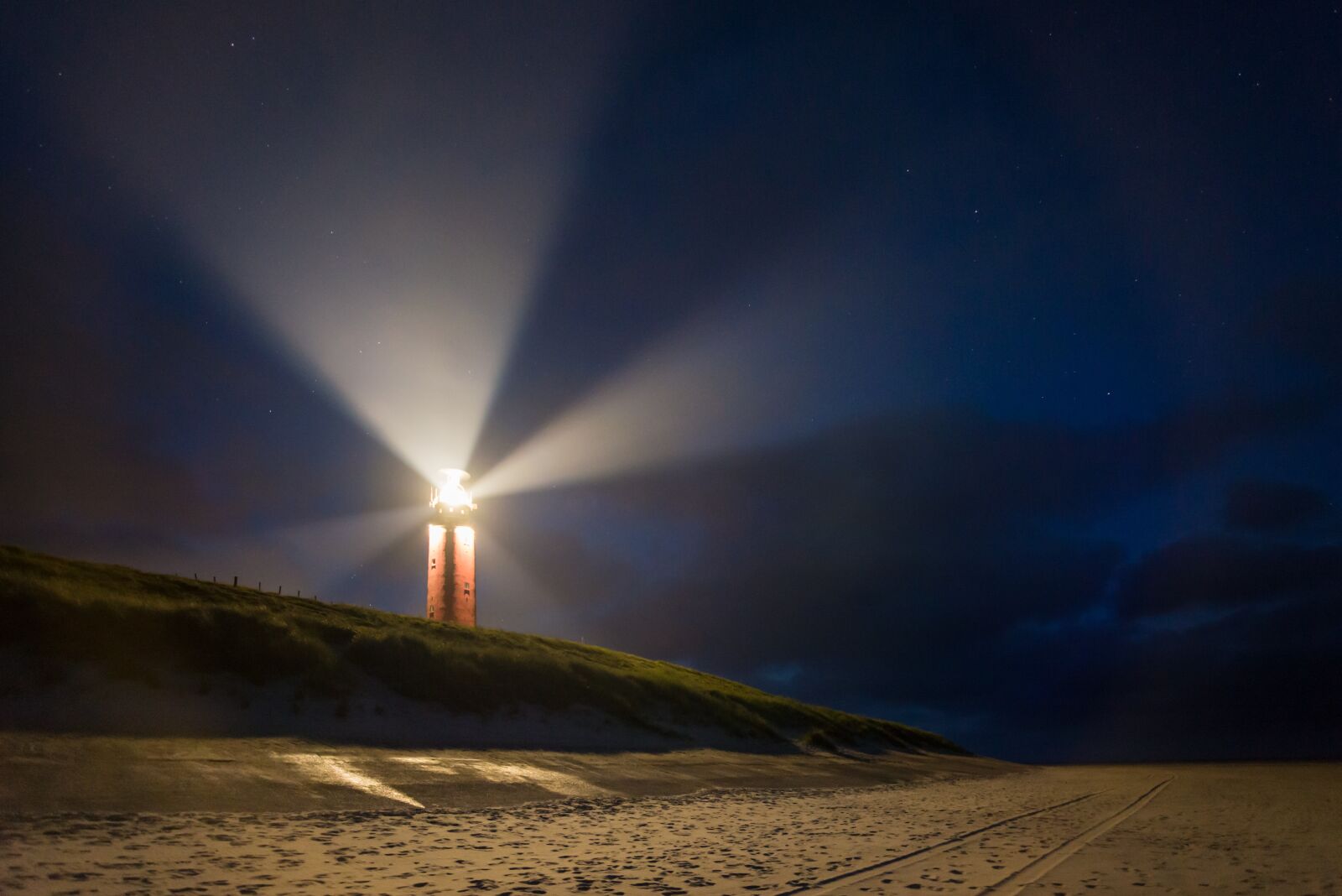 Nikon D600 sample photo. Lighthouse, night, beacon photography