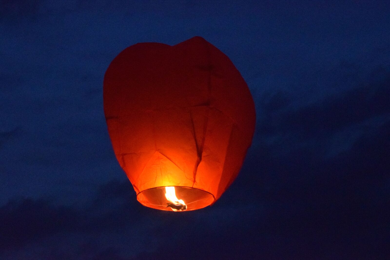 Nikon D3300 sample photo. Hot-air ballooning, bright balloon photography