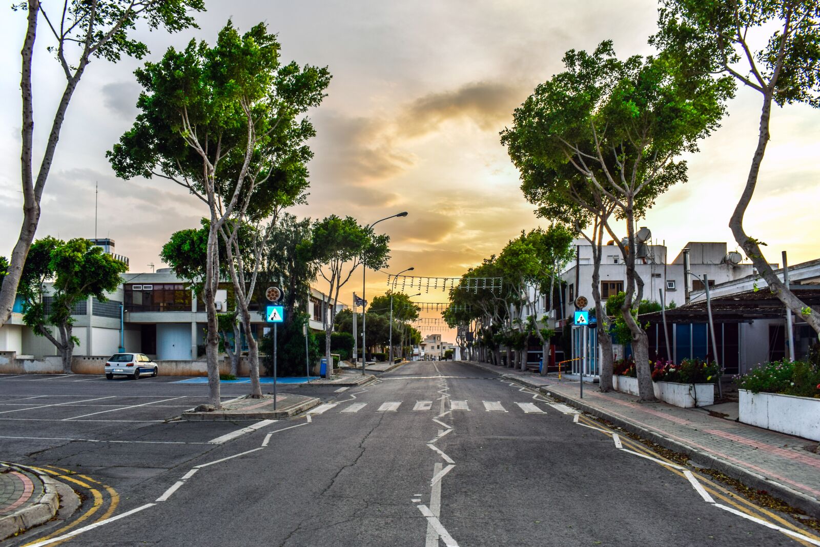 Nikon D3300 sample photo. Street, empty, stay at photography