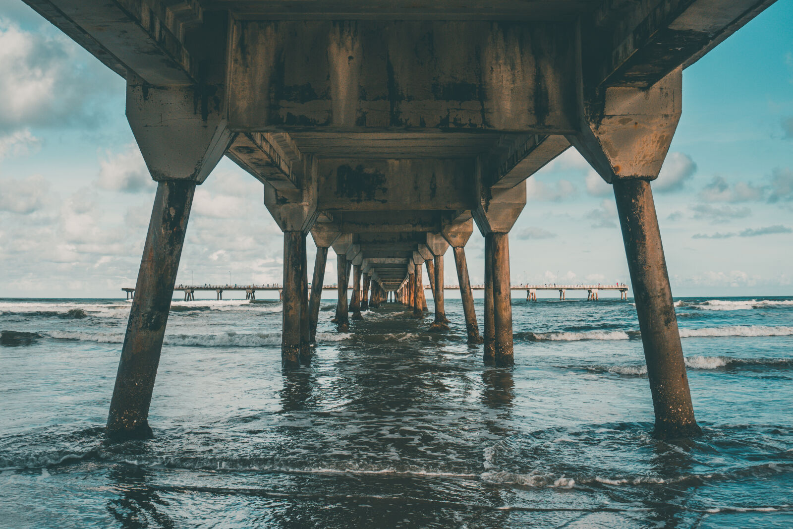 Sony a6300 sample photo. Beach, coast, dock, ocean photography