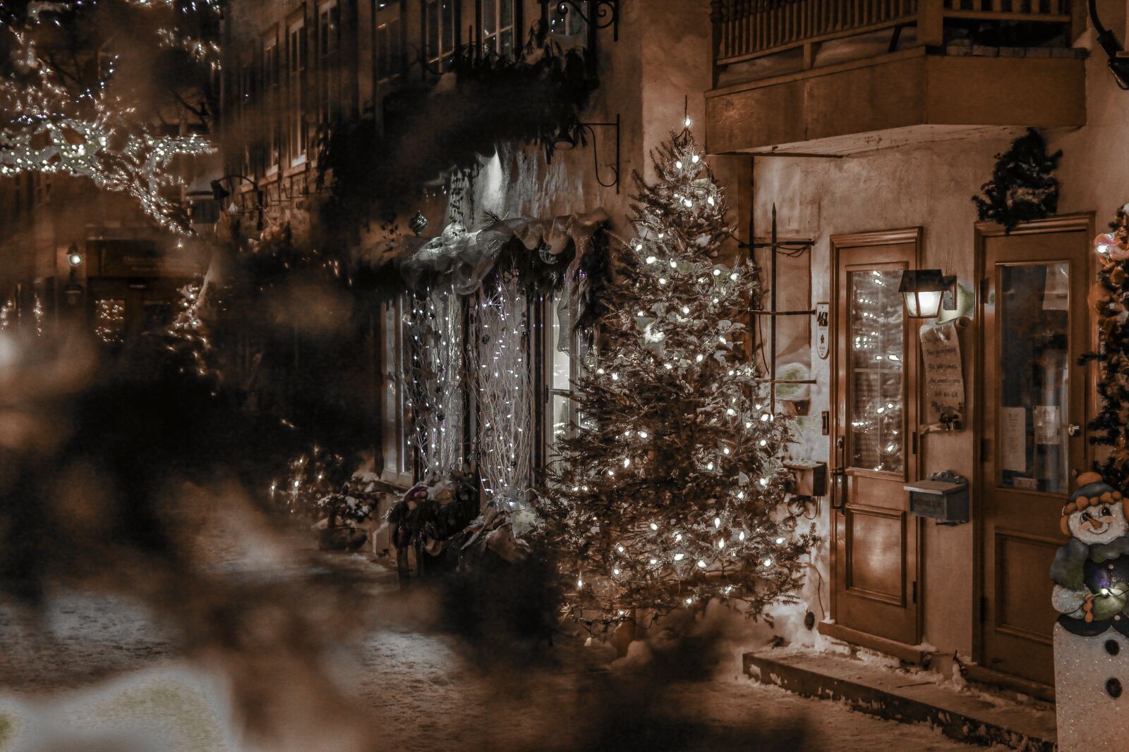 Canon EOS 600D (Rebel EOS T3i / EOS Kiss X5) sample photo. Winter, christmas, old photography