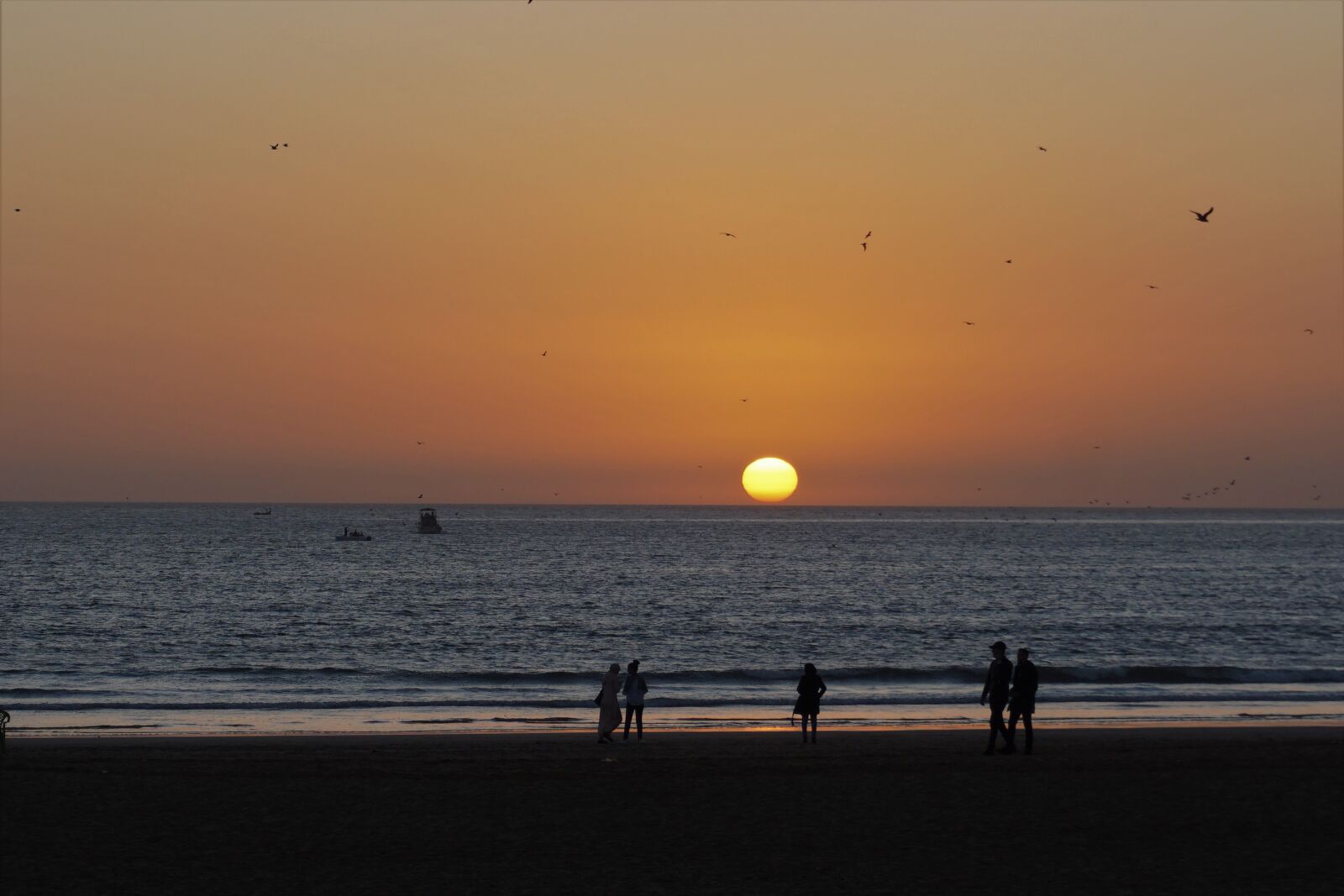 Sony E 16-50mm F3.5-5.6 PZ OSS sample photo. Agadir, ocean, sunset photography