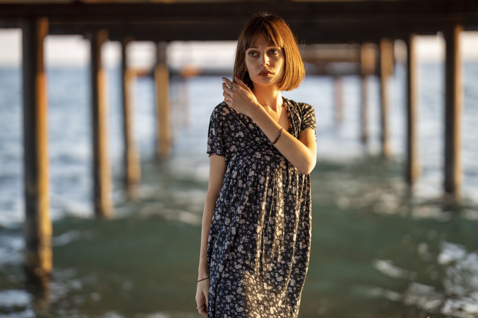 Canon RF 85mm F1.2L USM sample photo. Model, woman, pose photography