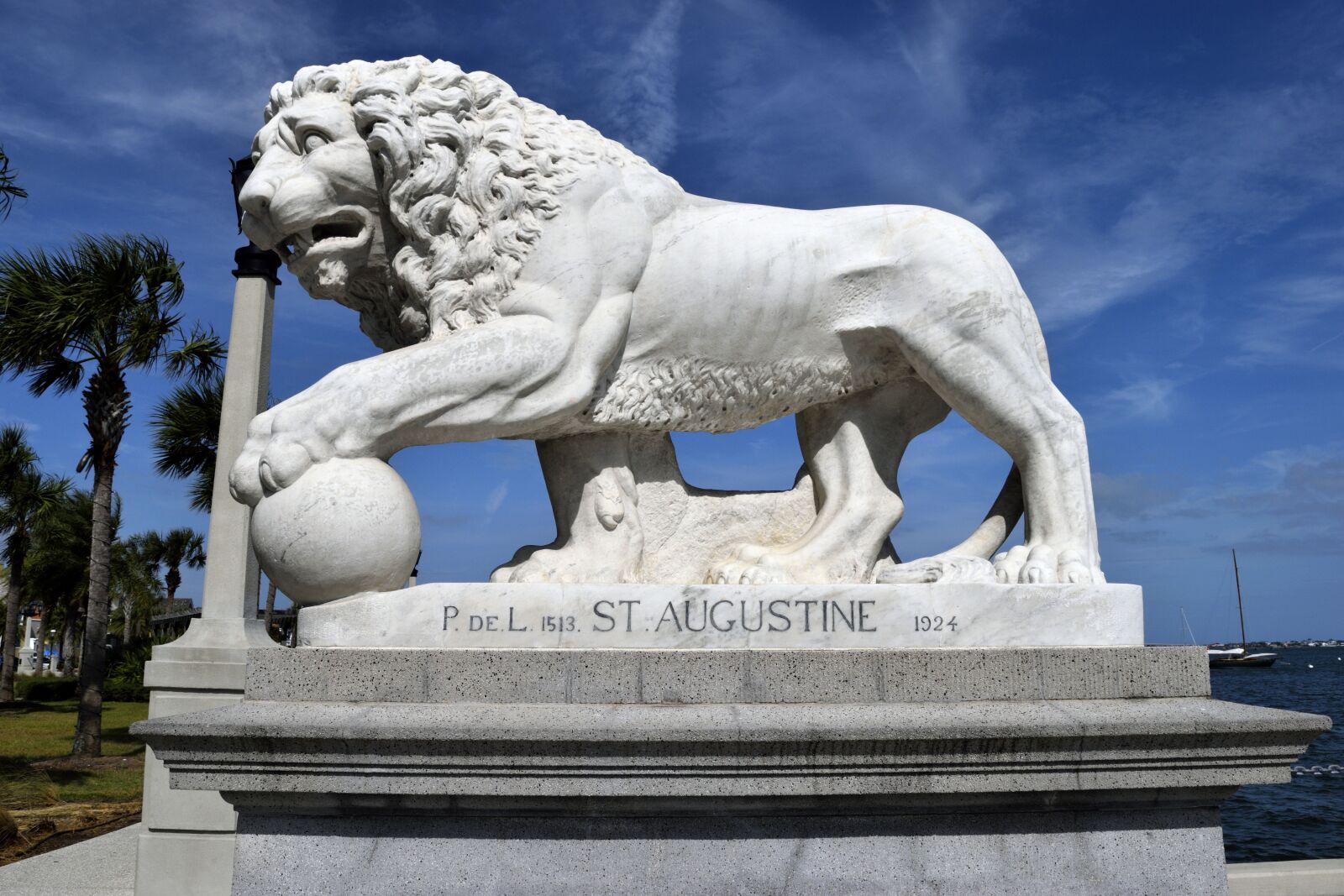 Nikon D3300 sample photo. Bridge of lions, historic photography