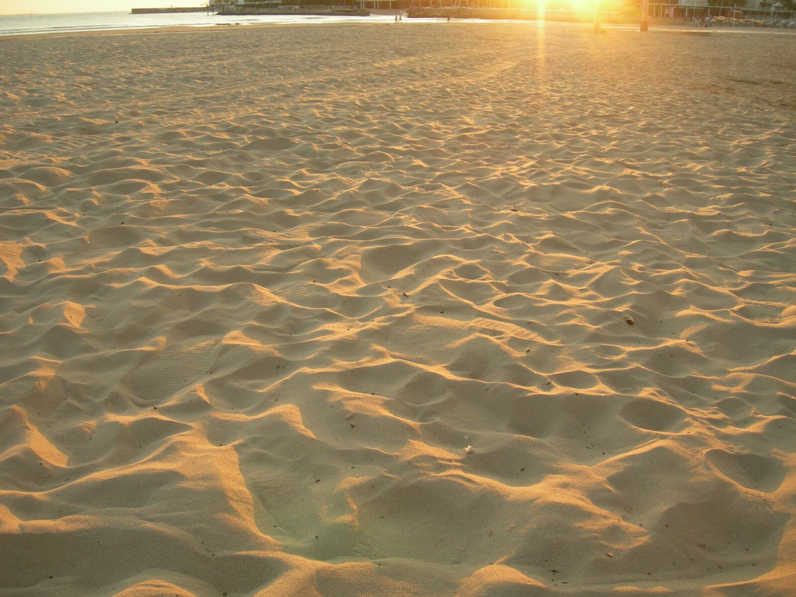 Nikon E7600 sample photo. Sandy beach, sunset, dusk photography