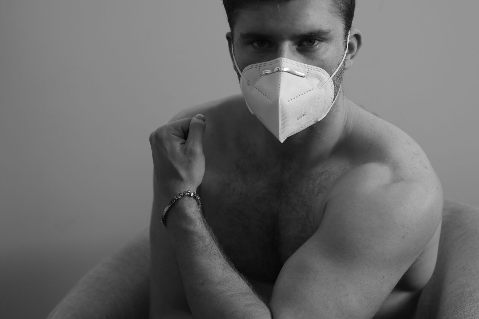 Canon EOS 7D Mark II sample photo. Fight, coronavirus, mask photography