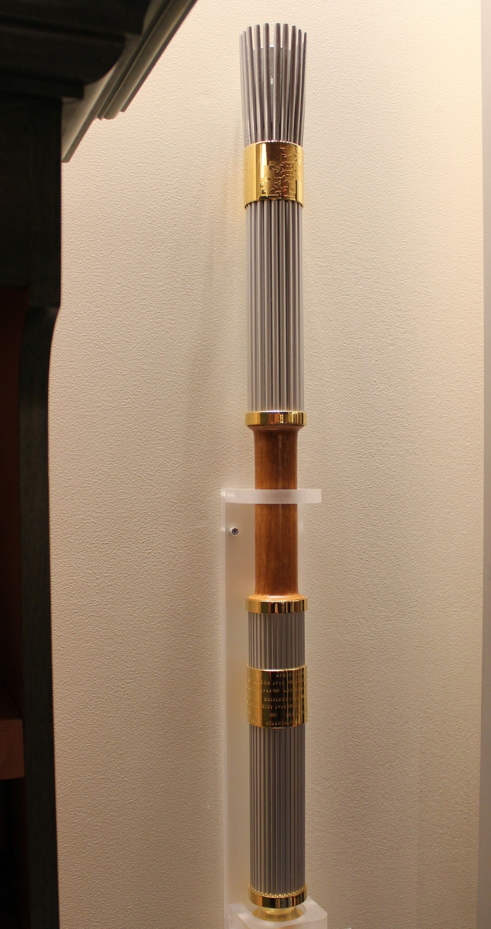 Canon EOS 600D (Rebel EOS T3i / EOS Kiss X5) sample photo. Olympic relay torch, 1996, flame photography