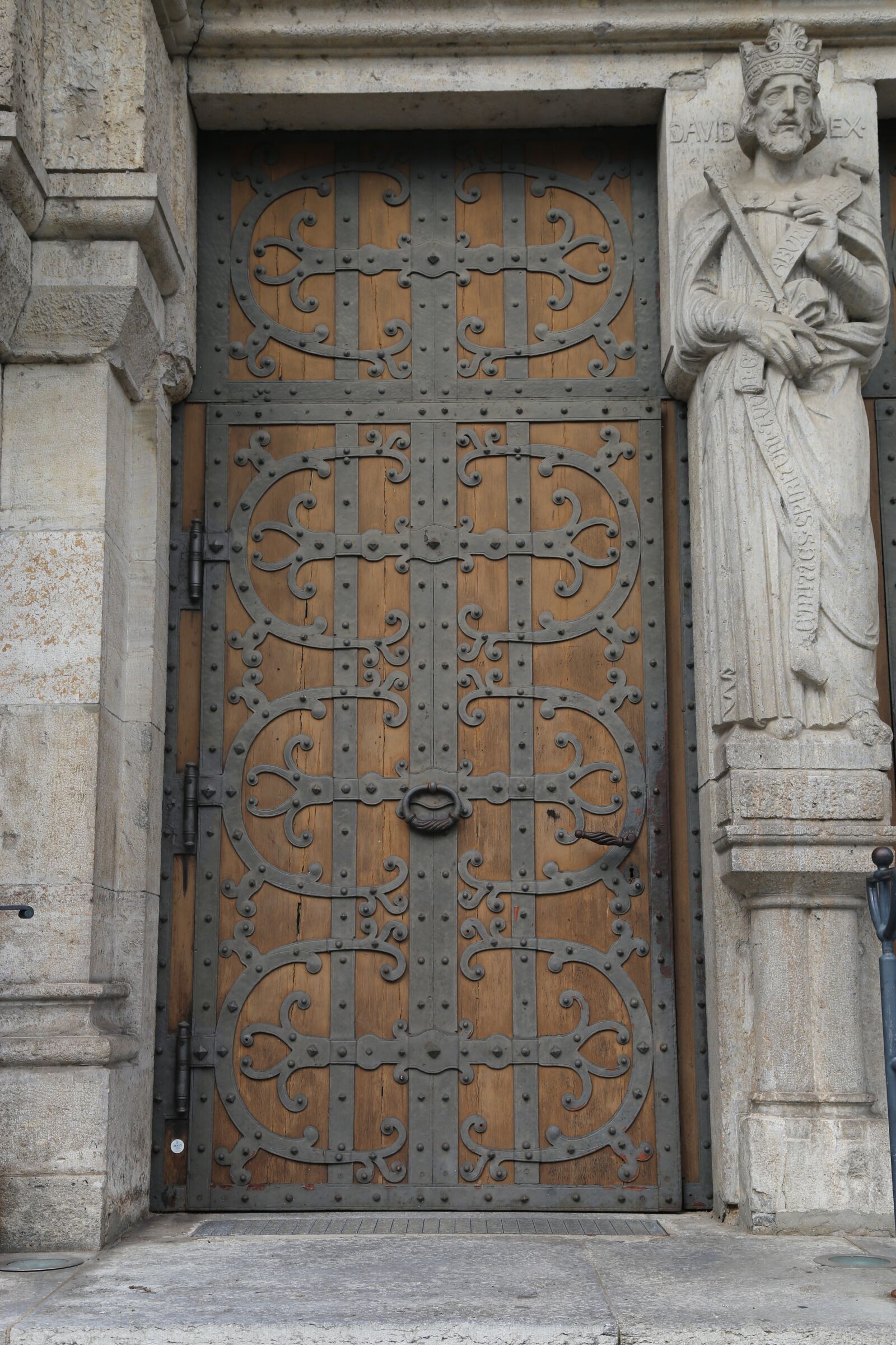 Canon EF 24-105mm F4L IS USM sample photo. Church door, portal, door photography