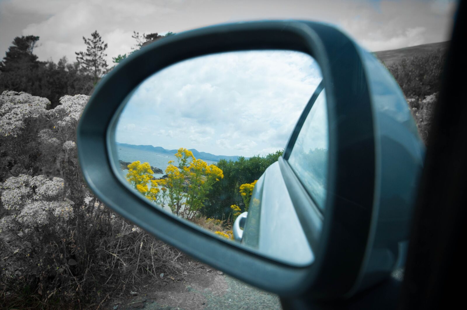 Nikon D5000 sample photo. Rear mirror, ireland, sea photography