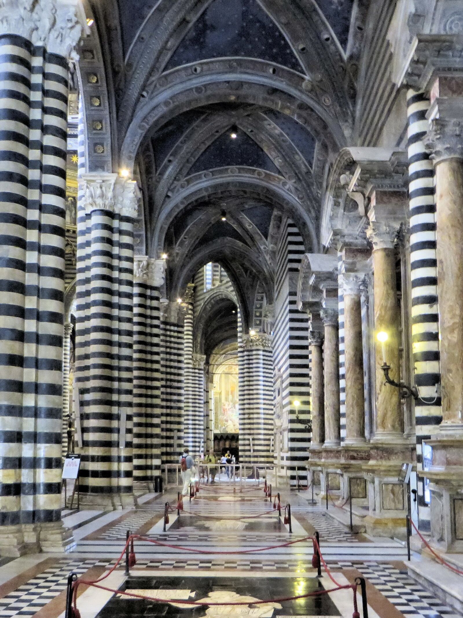 Canon PowerShot SX270 HS sample photo. Italy, hers, cathedral photography
