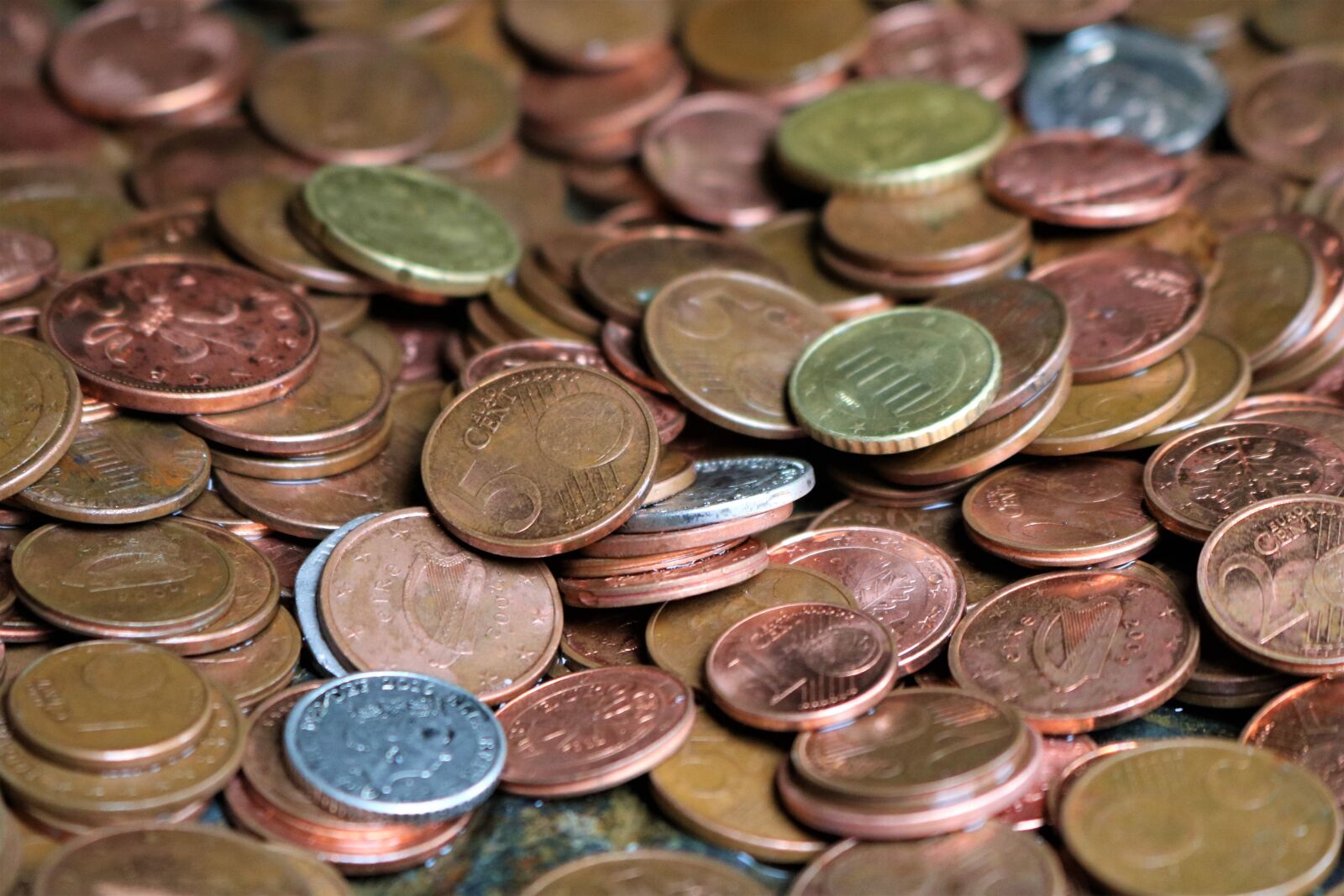 Canon EOS 750D (EOS Rebel T6i / EOS Kiss X8i) sample photo. Currency, money, euro photography
