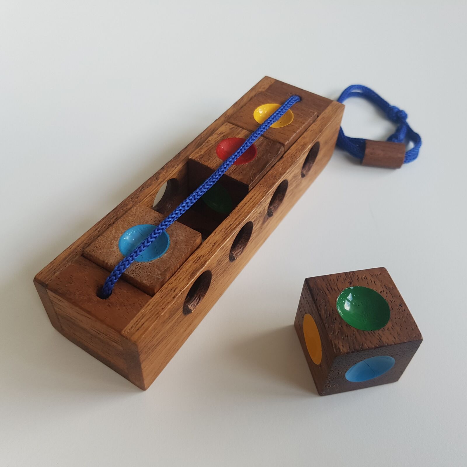 Samsung Galaxy S7 Edge sample photo. Wood, toy, no person photography